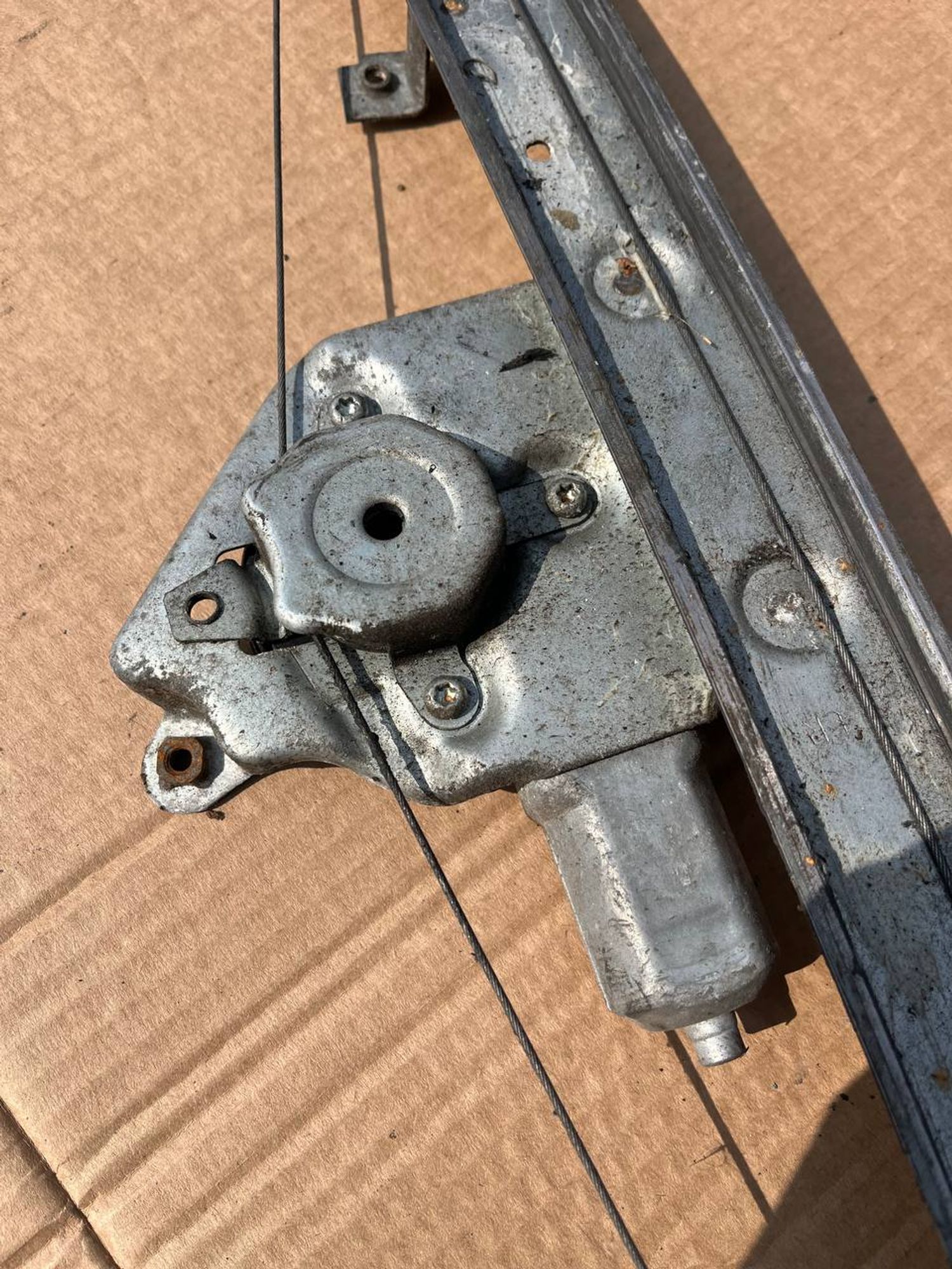 https://ycs.partsauto.market/partsauto-images/thmbs/userImages/268b2560e61c6abd63922b1757f69986/part/58434ce8-e0b7-4f8f-8dd6-e3750c7f1da0_1779292119897.jpg