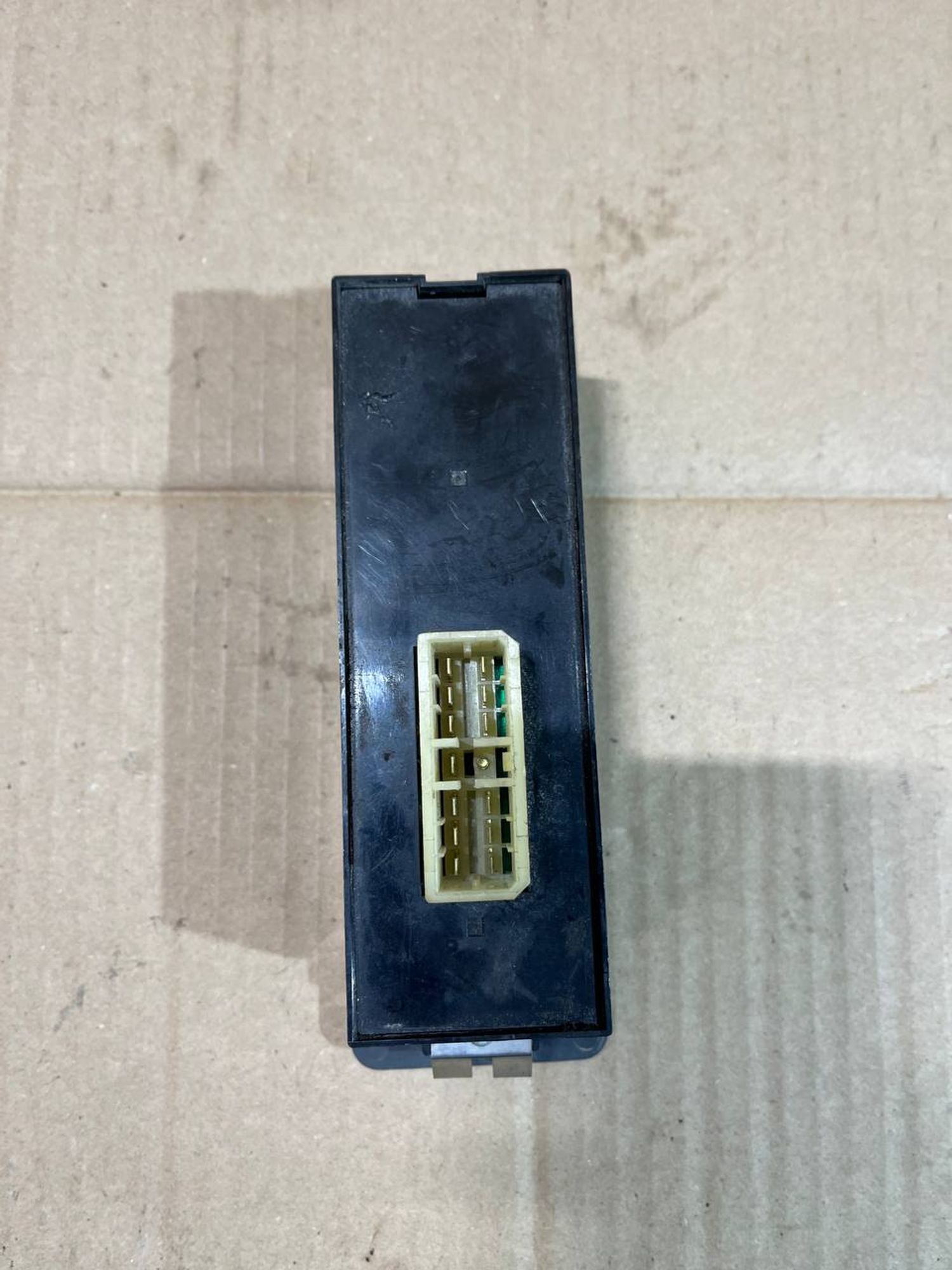 Блок управления стеклоподъемником передний левый Mitsubishi Pajero, II (1991—1997), 2400 рублей, Семиозерка