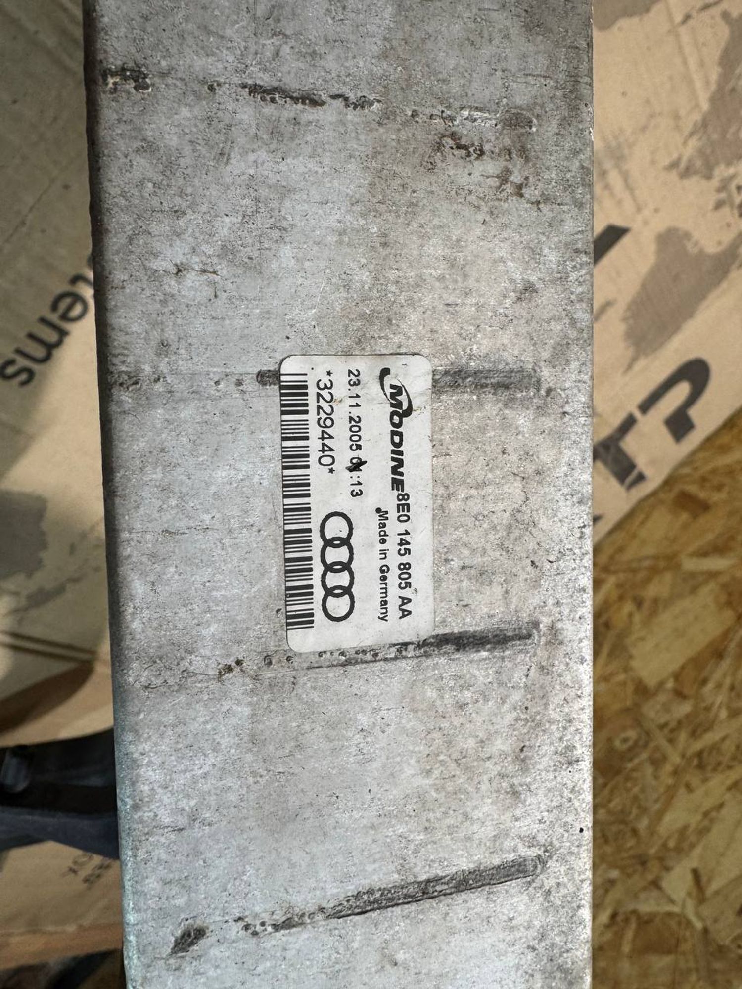 https://ycs.partsauto.market/partsauto-images/thmbs/userImages/268b2560e61c6abd63922b1757f69986/part/5a23de5a-b31d-4620-a588-f5d9aa2942bf_1776960594658.jpg