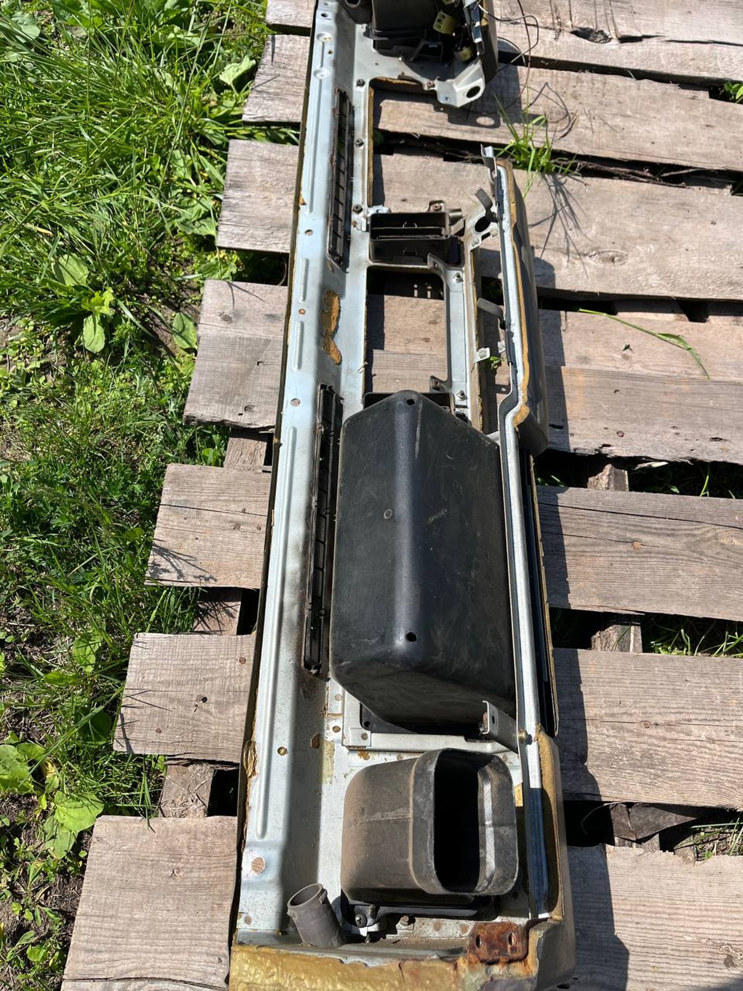 https://ycs.partsauto.market/partsauto-images/thmbs/userImages/268b2560e61c6abd63922b1757f69986/part/5aca8542-7dbd-4664-be43-c8b6fe1eb3e9_1786647317746.jpg