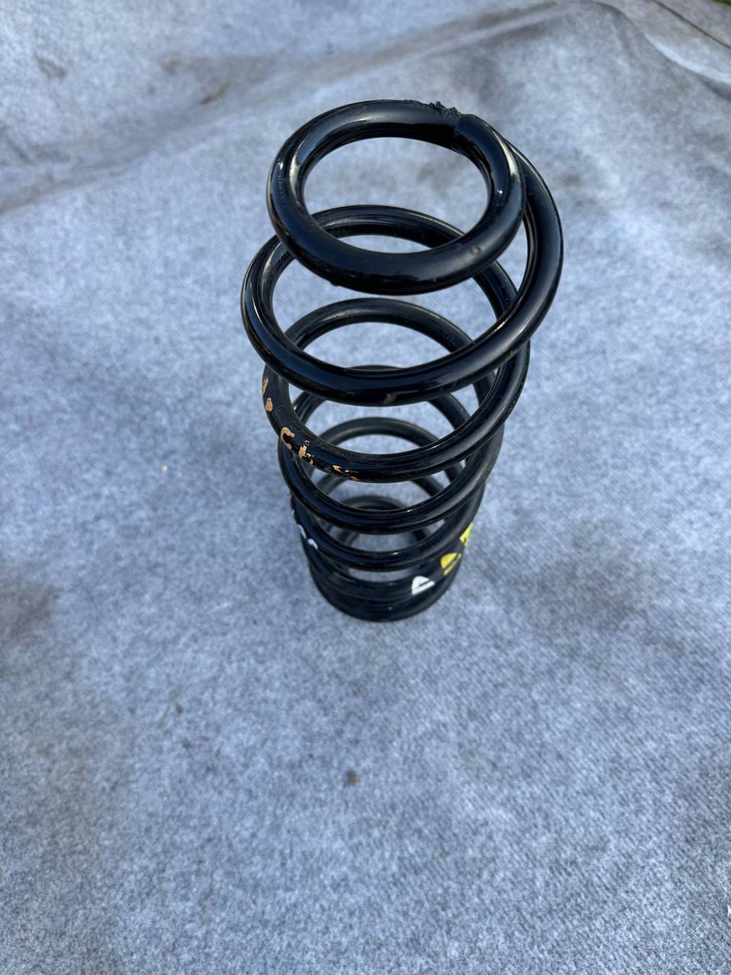 https://ycs.partsauto.market/partsauto-images/thmbs/userImages/268b2560e61c6abd63922b1757f69986/part/5bcb90cf-118a-4520-b0b7-3bcc9b4e84e8_1779867292350.jpg