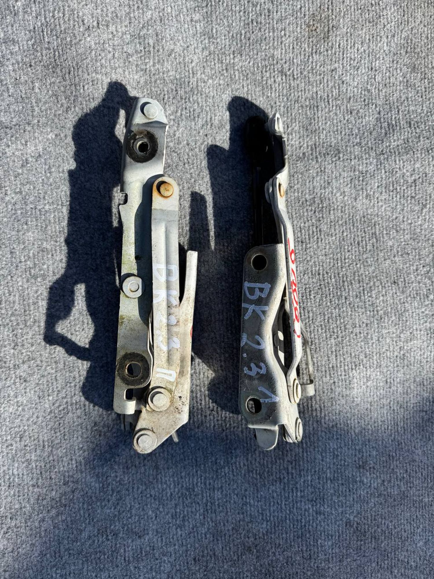 Петли крышки багажника Mazda 3 bk, 2000 рублей, Семиозерка