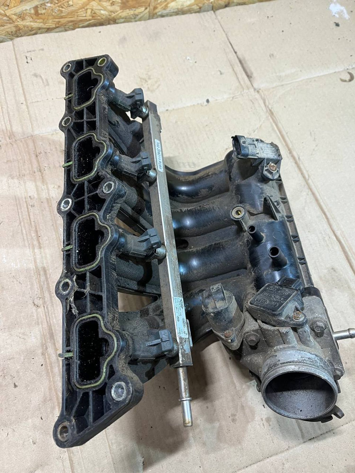 Коллектор впускной Chery Bonus (A13), 2000 рублей, Семиозерка