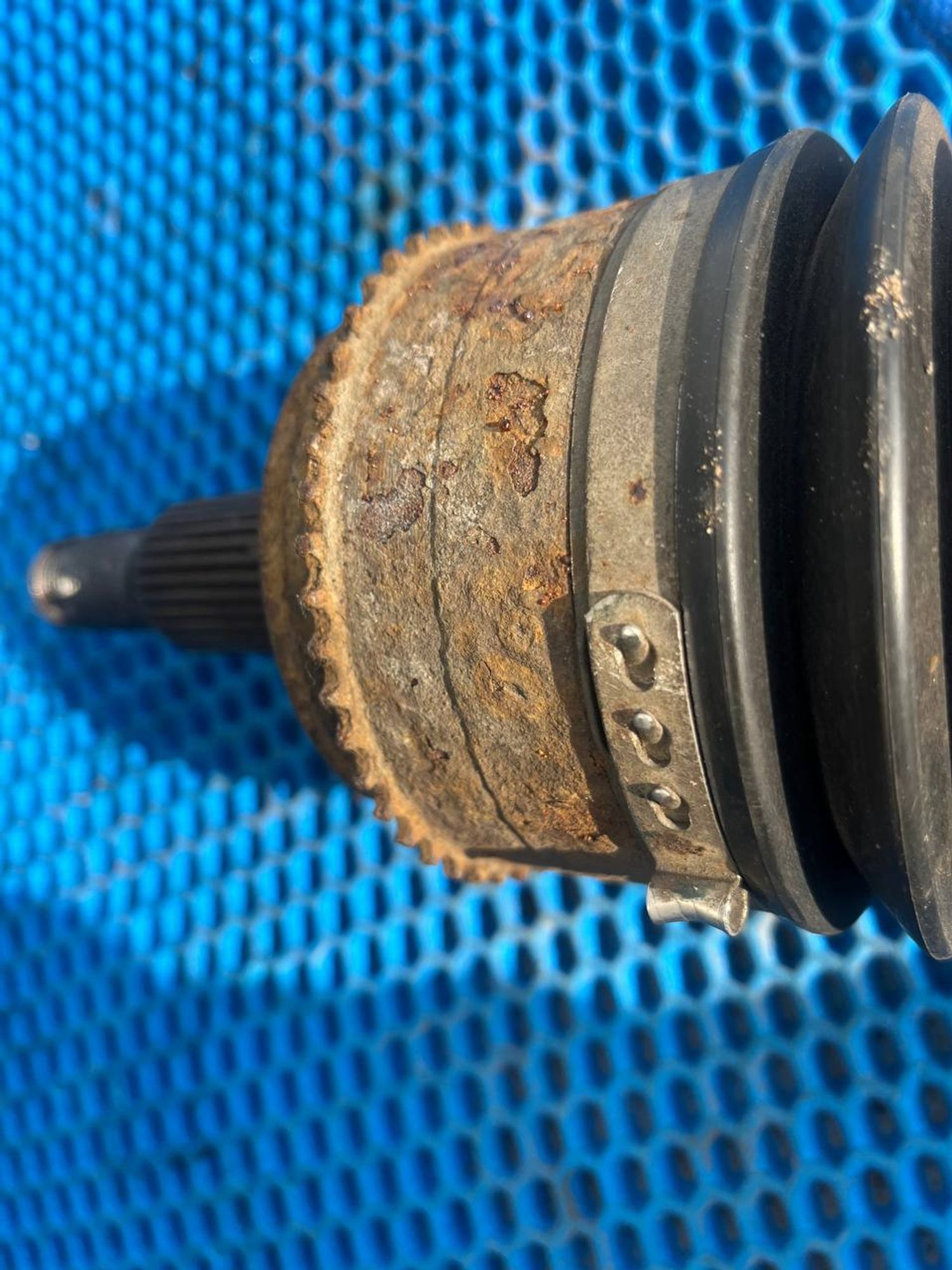 Привод левый Mitsubishi Pajero, III рестайлинг (2002—2006), 5500 рублей, Семиозерка