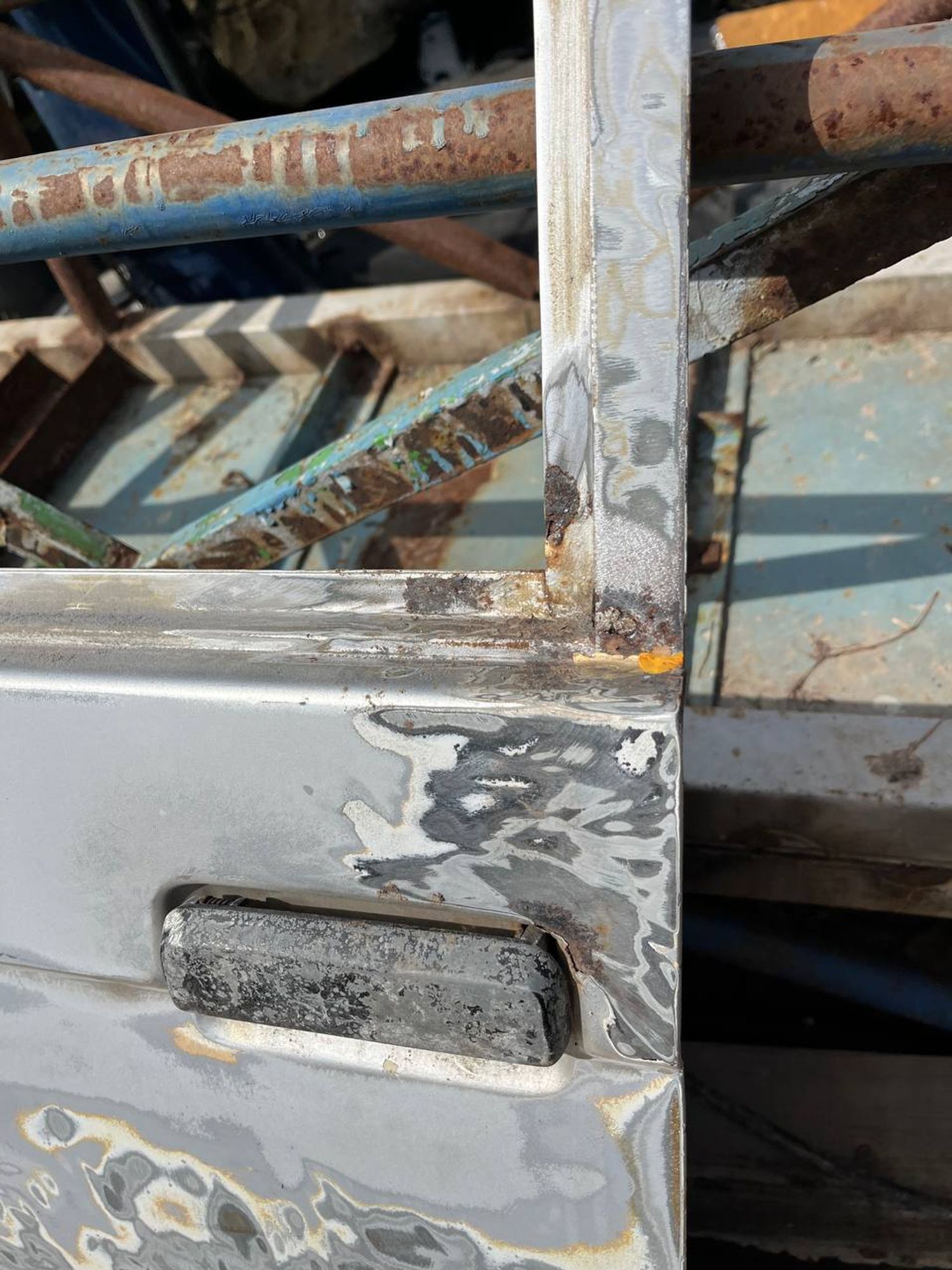 https://ycs.partsauto.market/partsauto-images/thmbs/userImages/268b2560e61c6abd63922b1757f69986/part/75dd6377-3592-4bc9-baa6-509bf5b320ed_1776961294054.jpg