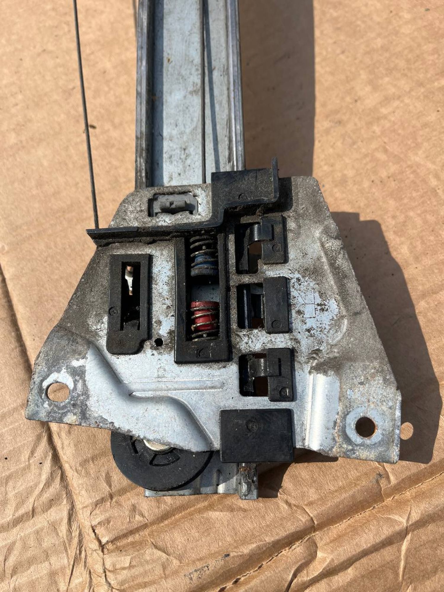 https://ycs.partsauto.market/partsauto-images/thmbs/userImages/268b2560e61c6abd63922b1757f69986/part/76236ad4-1ef3-4753-b62d-2ece33dcad09_1779292119276.jpg