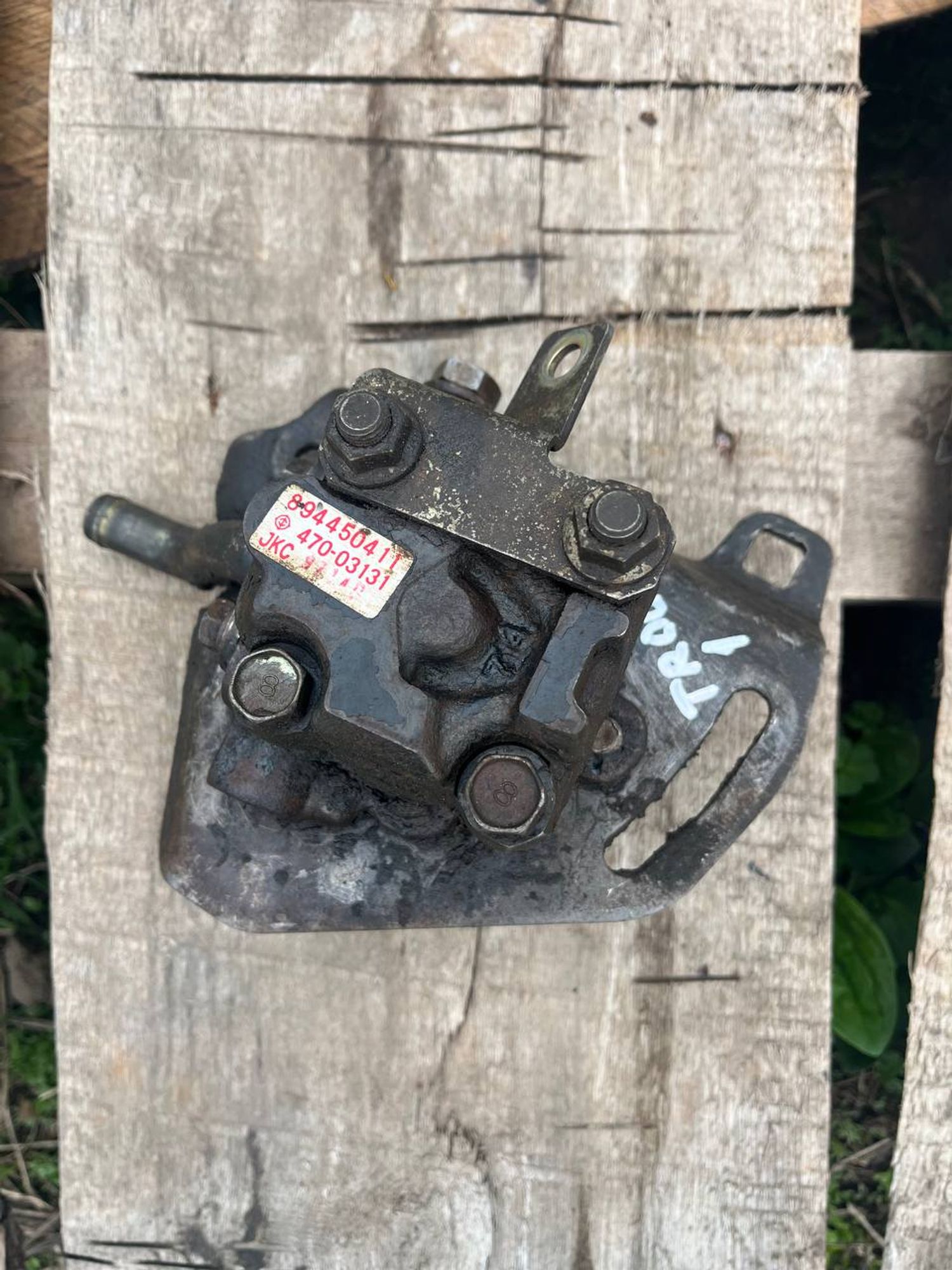 https://ycs.partsauto.market/partsauto-images/thmbs/userImages/268b2560e61c6abd63922b1757f69986/part/781827b5-f989-4420-a270-0d352ee05a9f_1778929348251.jpg