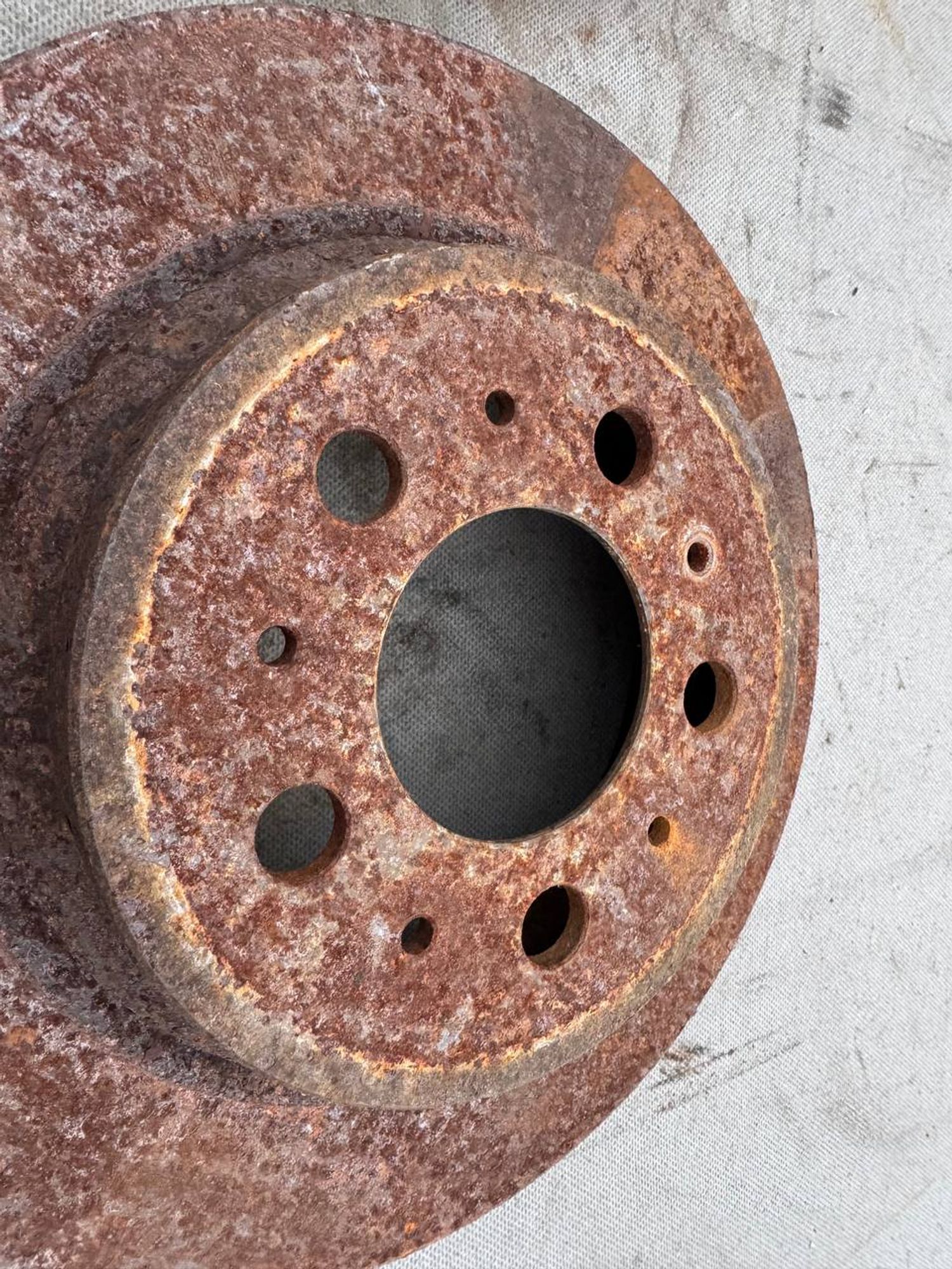 Тормозные диски задние Volvo S60, I Рестайлинг, 2000 рублей, Семиозерка