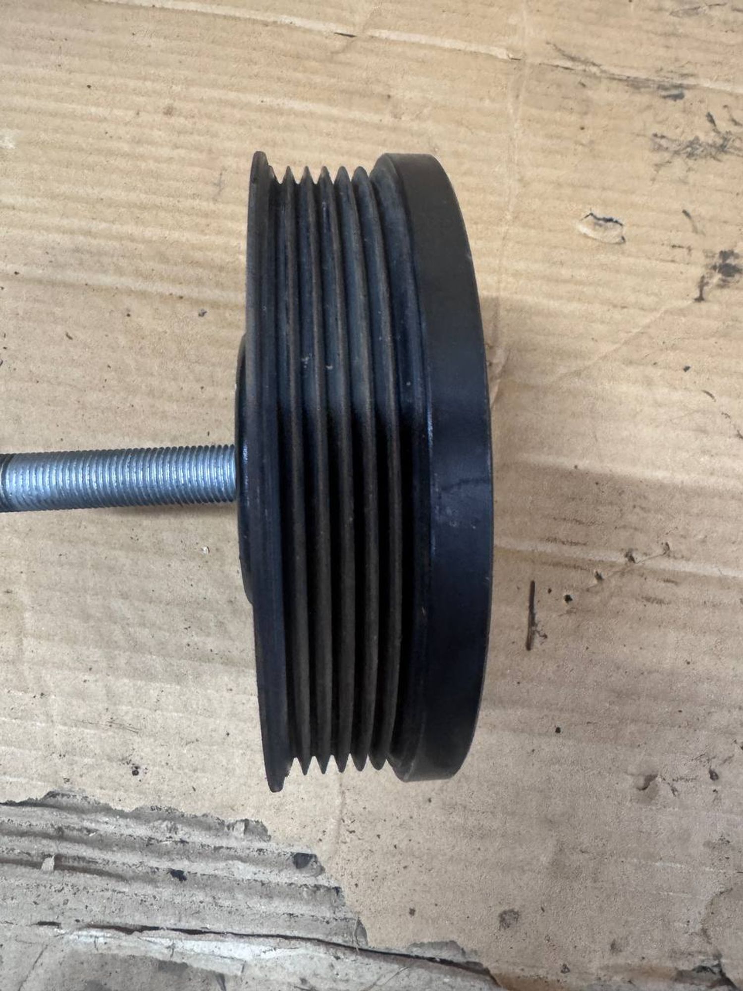 https://ycs.partsauto.market/partsauto-images/thmbs/userImages/268b2560e61c6abd63922b1757f69986/part/7f63c9f9-72ed-4cc2-a07a-4395df27e503_1786647136063.jpg