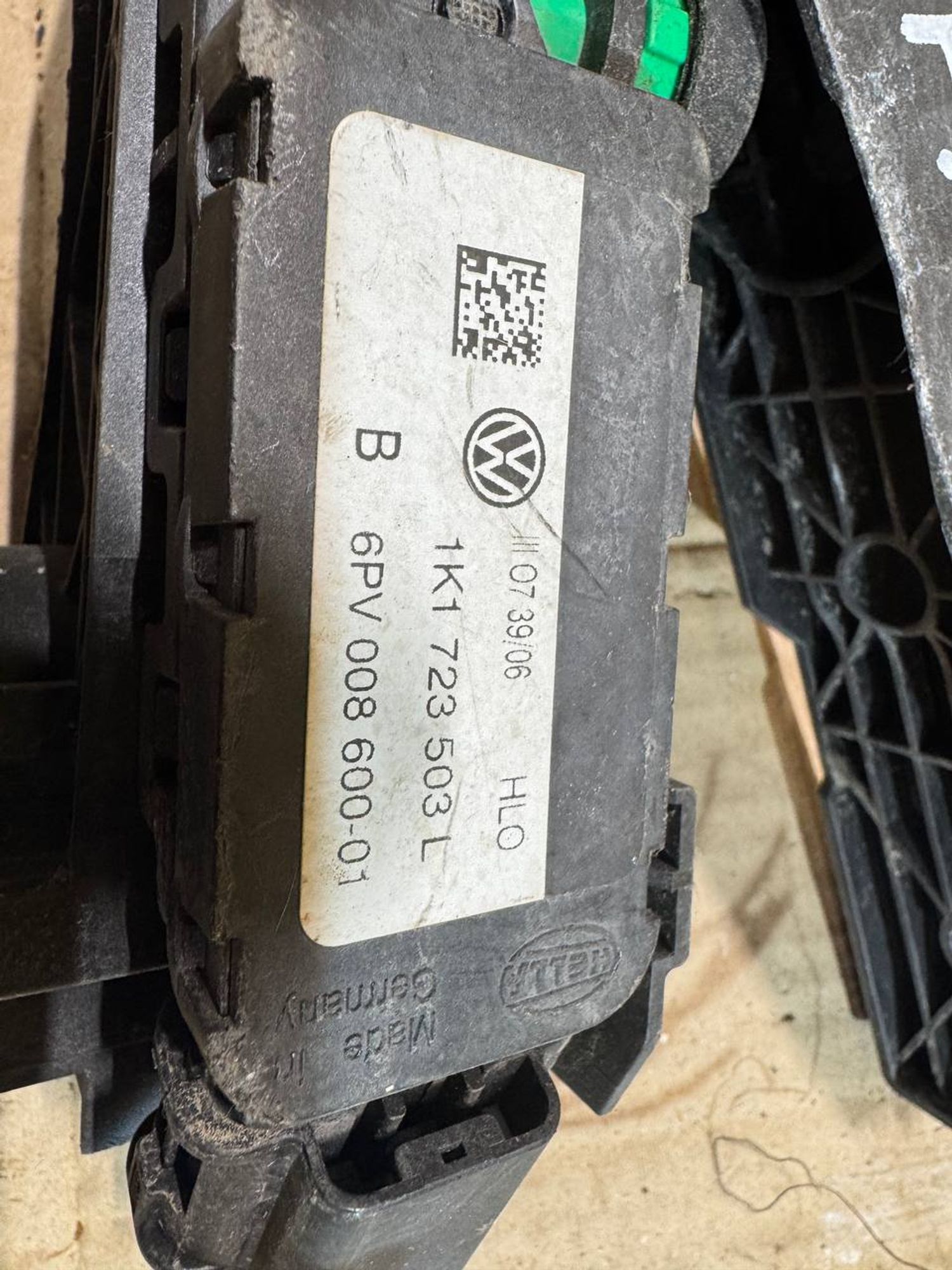 Педаль газа Volkswagen Passat, B6 (2005—2010), 3000 рублей, Семиозерка