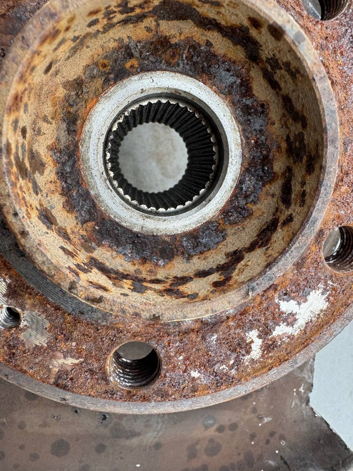 Ступица задняя правая Volvo S60, I Рестайлинг, 3000 рублей, Семиозерка