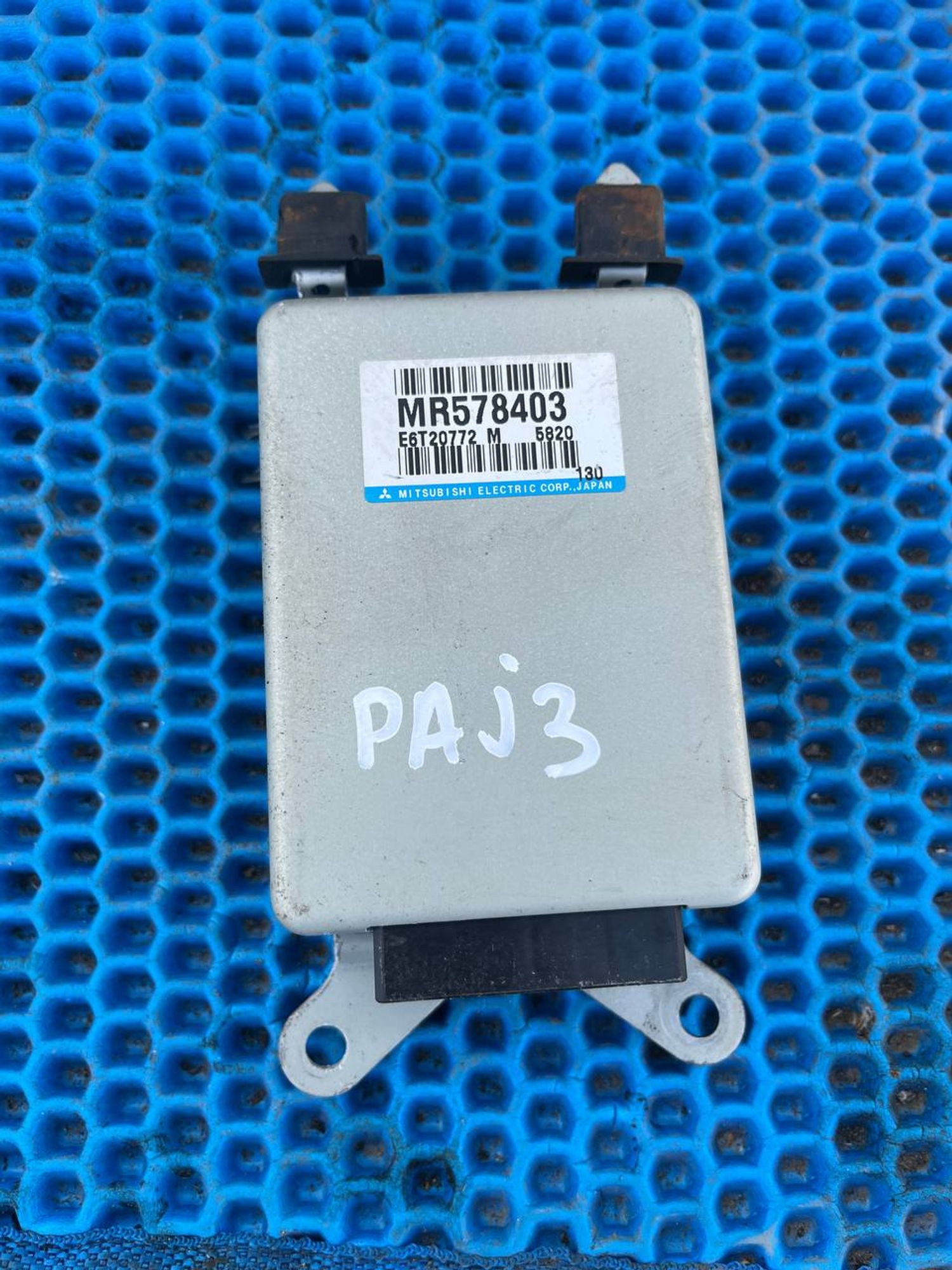 https://ycs.partsauto.market/partsauto-images/thmbs/userImages/268b2560e61c6abd63922b1757f69986/part/8a028731-9324-4ce9-95f4-02322c1845c2_1779869599826.jpg