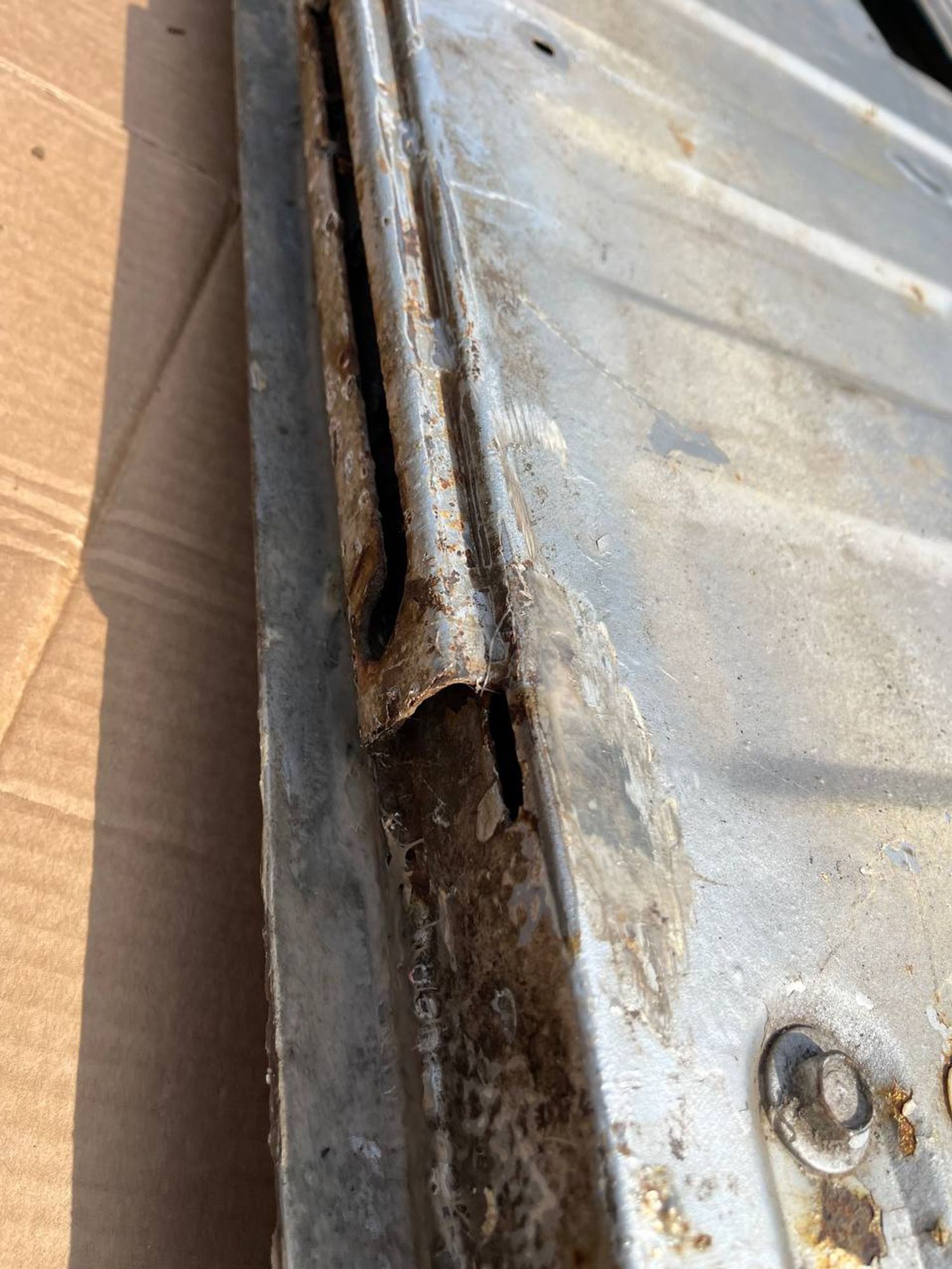 https://ycs.partsauto.market/partsauto-images/thmbs/userImages/268b2560e61c6abd63922b1757f69986/part/9315b50d-c5e7-45e1-860c-00213a384802_1776961294895.jpg