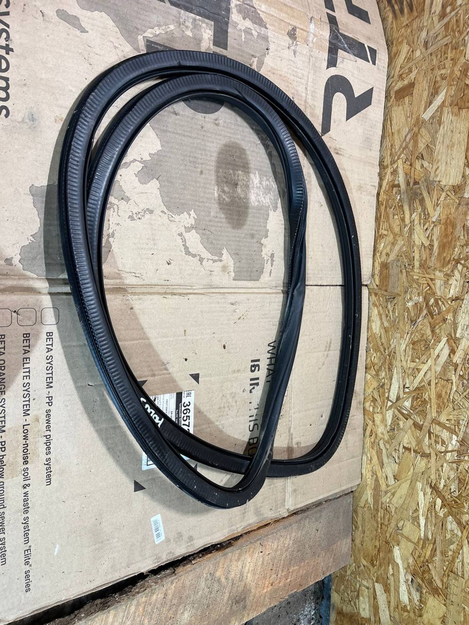 https://ycs.partsauto.market/partsauto-images/thmbs/userImages/268b2560e61c6abd63922b1757f69986/part/937369a9-0d37-4b78-93d0-7d0a09686ad1_1779870272106.jpg