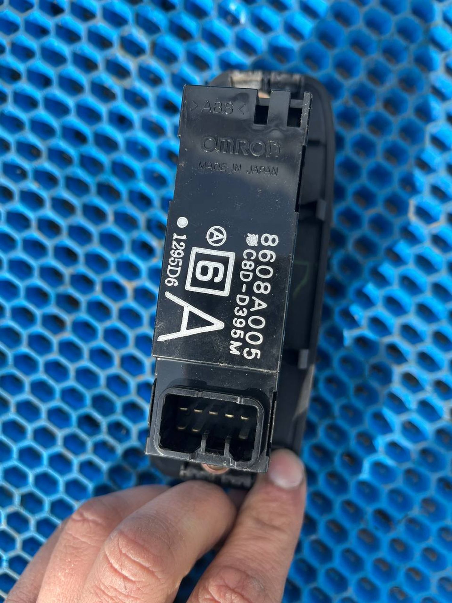 https://ycs.partsauto.market/partsauto-images/thmbs/userImages/268b2560e61c6abd63922b1757f69986/part/9a824cfe-4754-47a9-bbb6-2638b6d70bf8_1779859242115.jpg