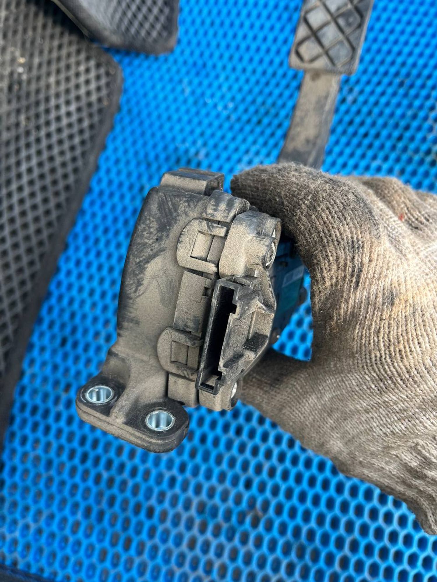 Педаль газа polo 5, 1000 рублей, Семиозерка