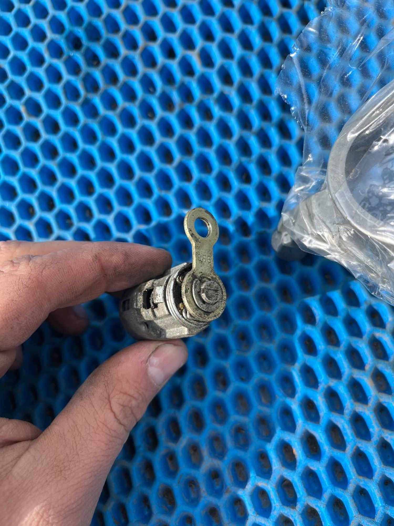 Замок зажигания Mitsubishi Pajero, III рестайлинг (2002—2006), 5000 рублей, Семиозерка