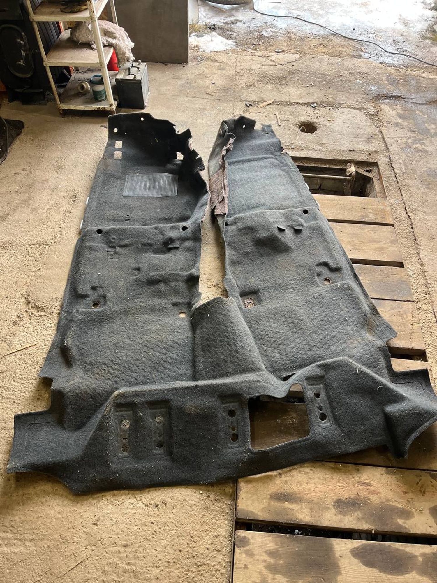 Ковер салона Mitsubishi Pajero, III рестайлинг (2002—2006), 3000 рублей, Семиозерка