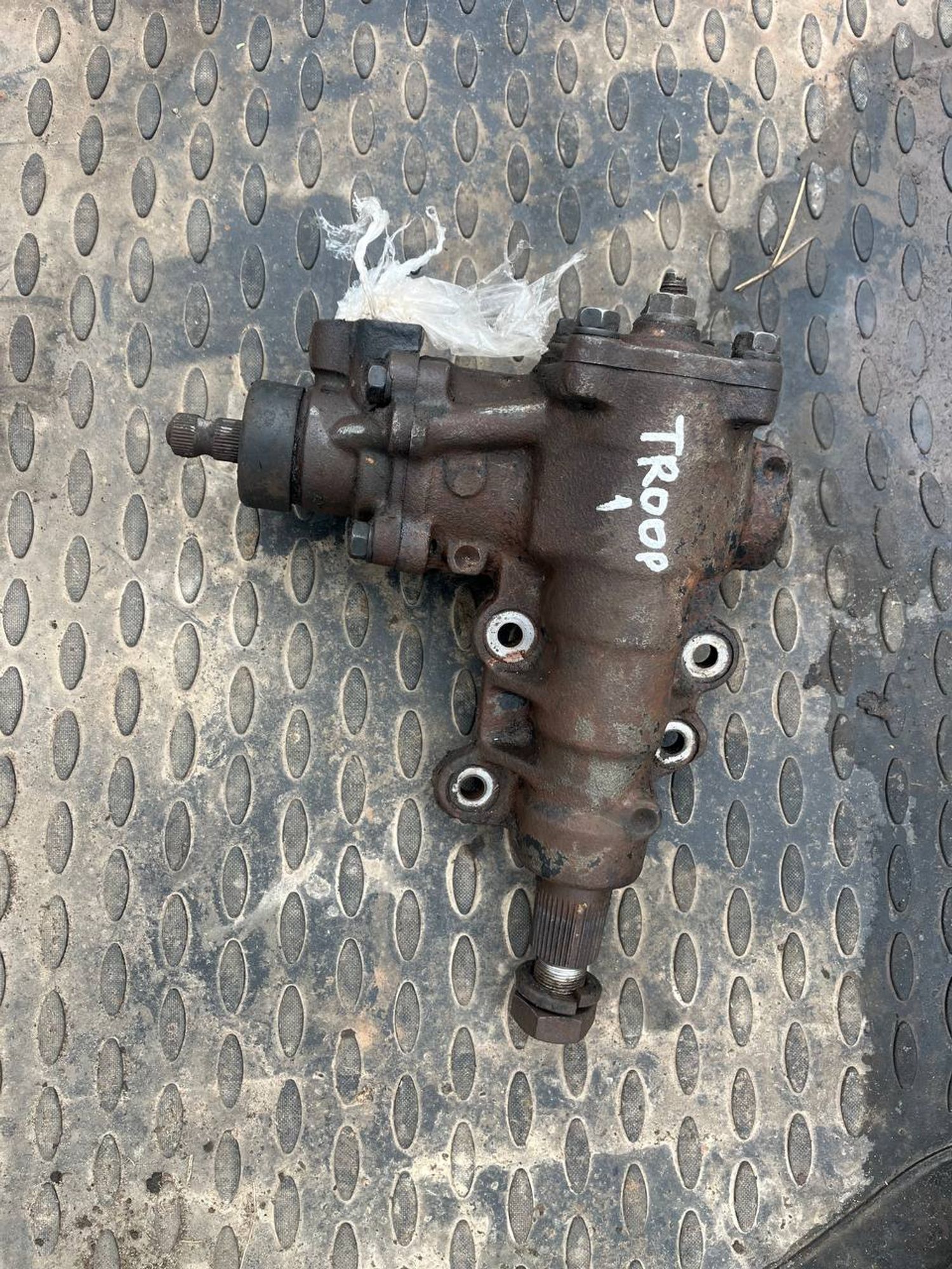 https://ycs.partsauto.market/partsauto-images/thmbs/userImages/268b2560e61c6abd63922b1757f69986/part/ab2887c9-8b2a-44ad-969c-261395cc5225_1778929017007.jpg
