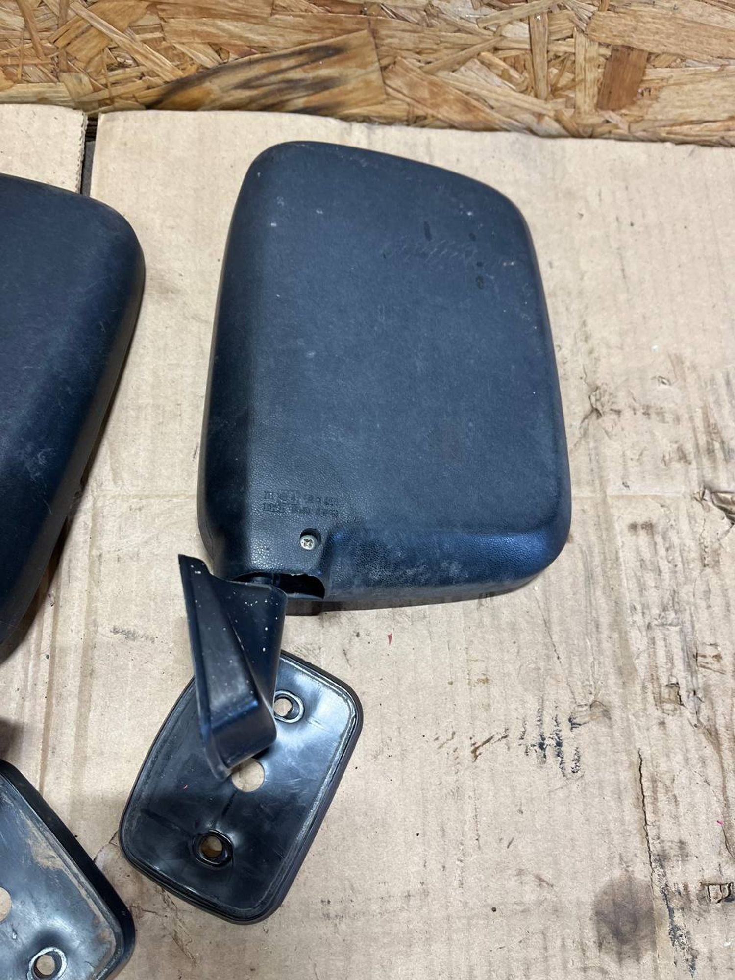 https://ycs.partsauto.market/partsauto-images/thmbs/userImages/268b2560e61c6abd63922b1757f69986/part/abe65b55-758b-4473-9d9b-2a3c9ed79120_1777904518873.jpg