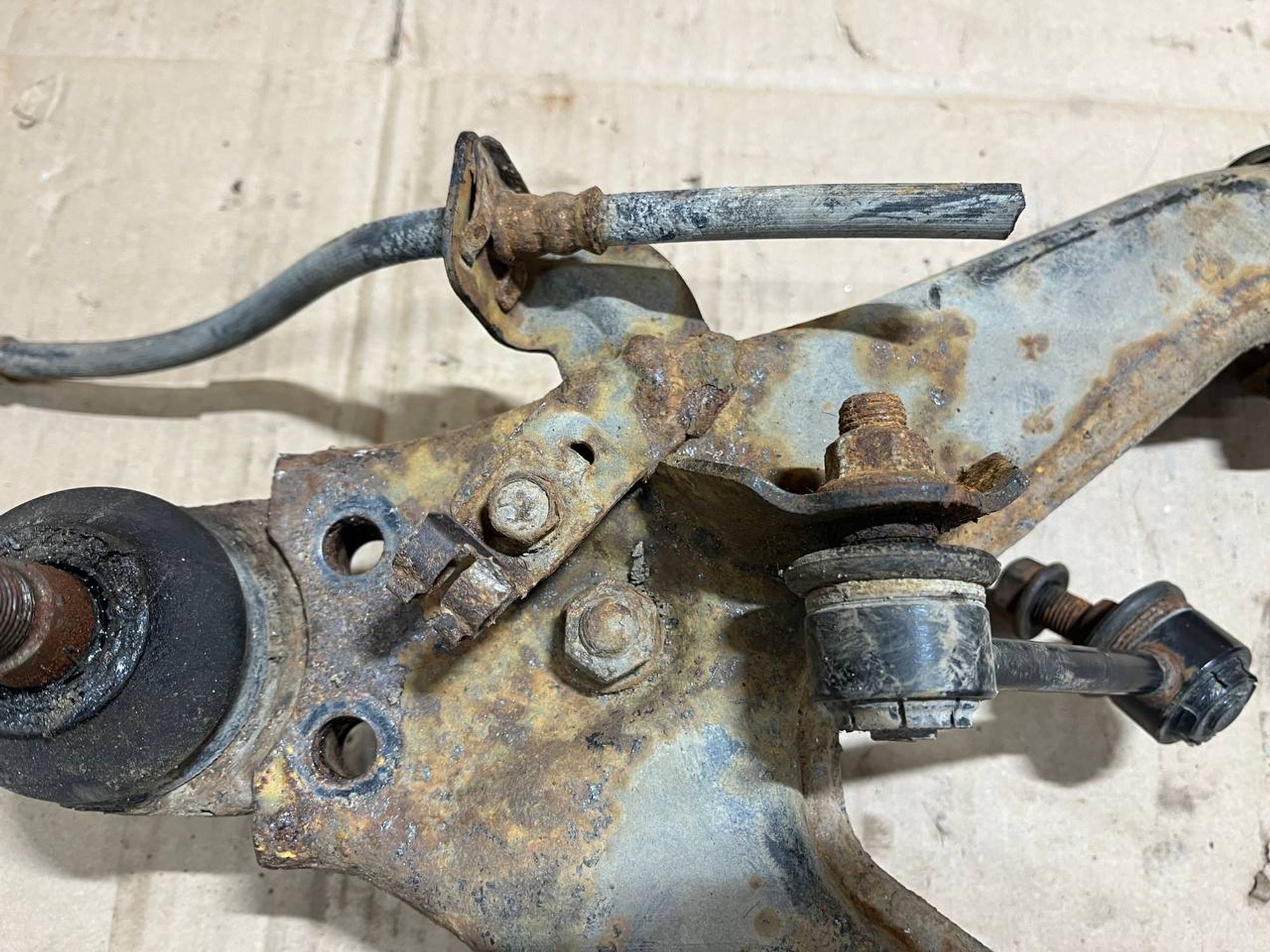 https://ycs.partsauto.market/partsauto-images/thmbs/userImages/268b2560e61c6abd63922b1757f69986/part/ac61714f-46e8-460d-aabd-1d0a1599f7b9_1778928172108.jpg