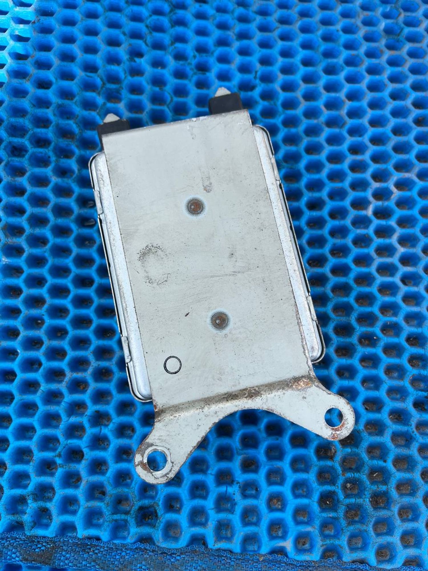 https://ycs.partsauto.market/partsauto-images/thmbs/userImages/268b2560e61c6abd63922b1757f69986/part/b15086a6-3624-4d21-8be6-557d7af4bcd1_1779869599825.jpg