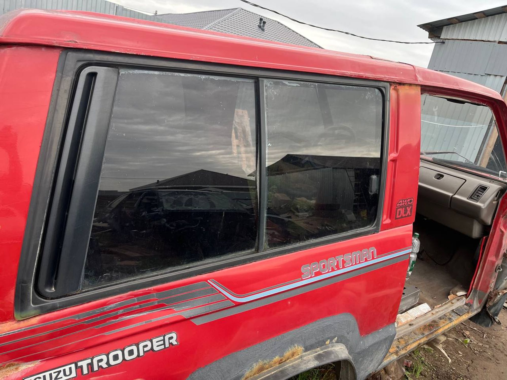 https://ycs.partsauto.market/partsauto-images/thmbs/userImages/268b2560e61c6abd63922b1757f69986/part/b2dd559b-7dd5-49b9-ac89-ede4f5db8358_1778922858469.jpg