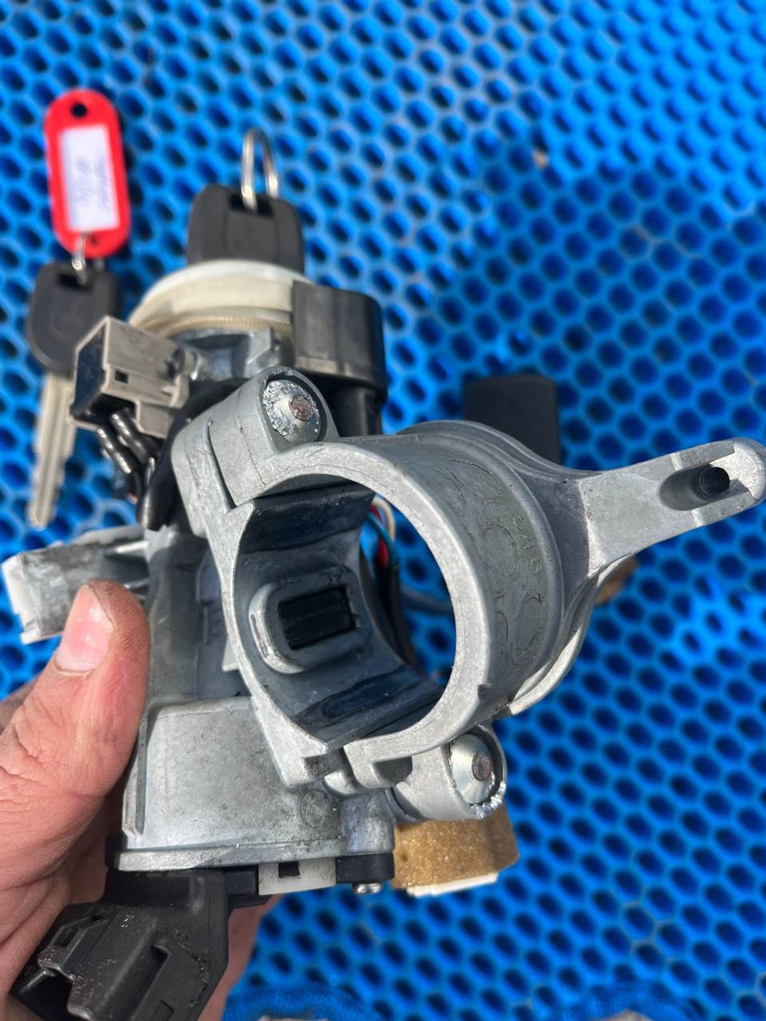 Замок зажигания Mitsubishi Pajero, III рестайлинг (2002—2006), 5000 рублей, Семиозерка