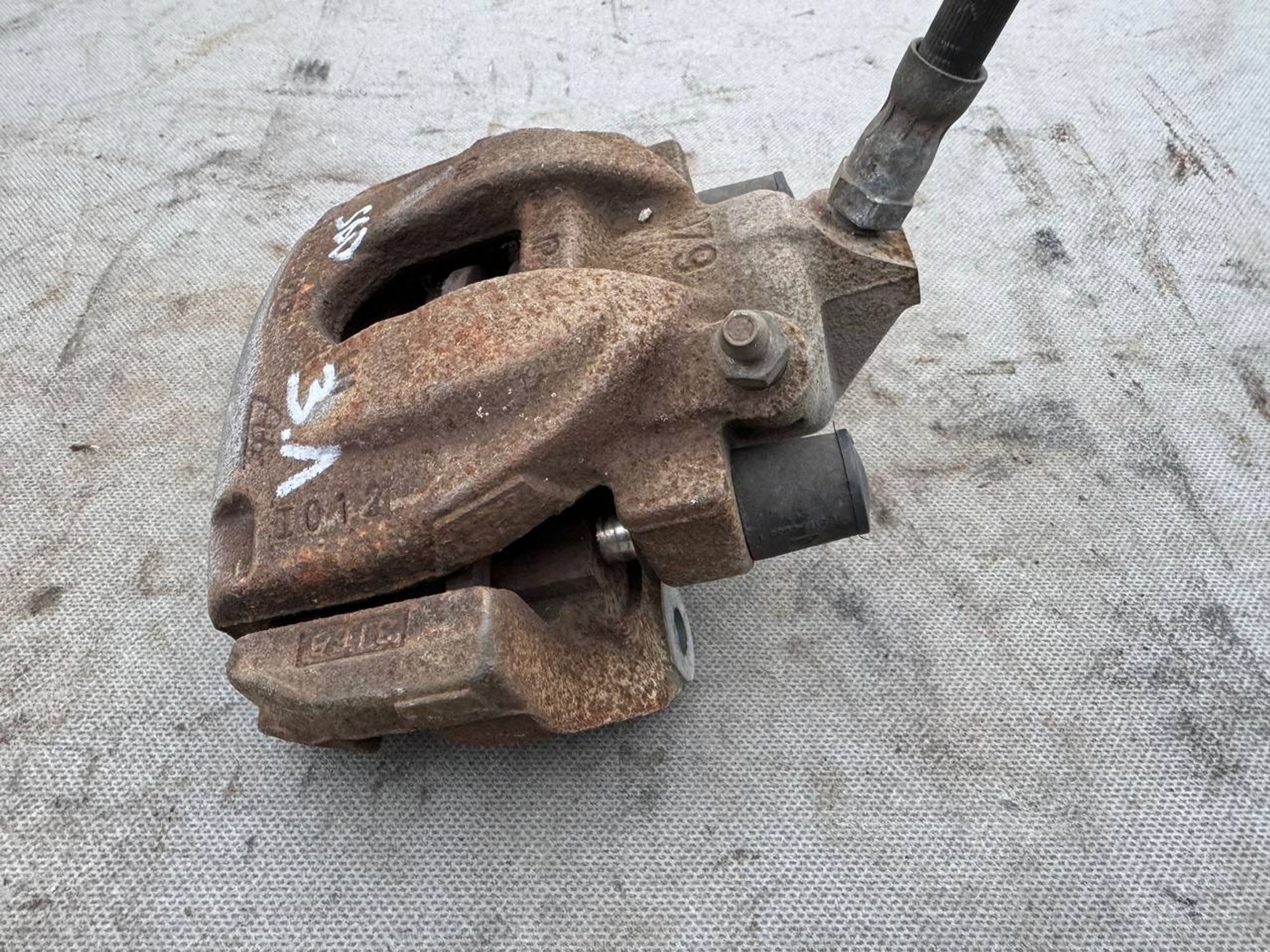 Суппорт тормозной задний левый Volvo S60, I Рестайлинг, 1500 рублей, Семиозерка