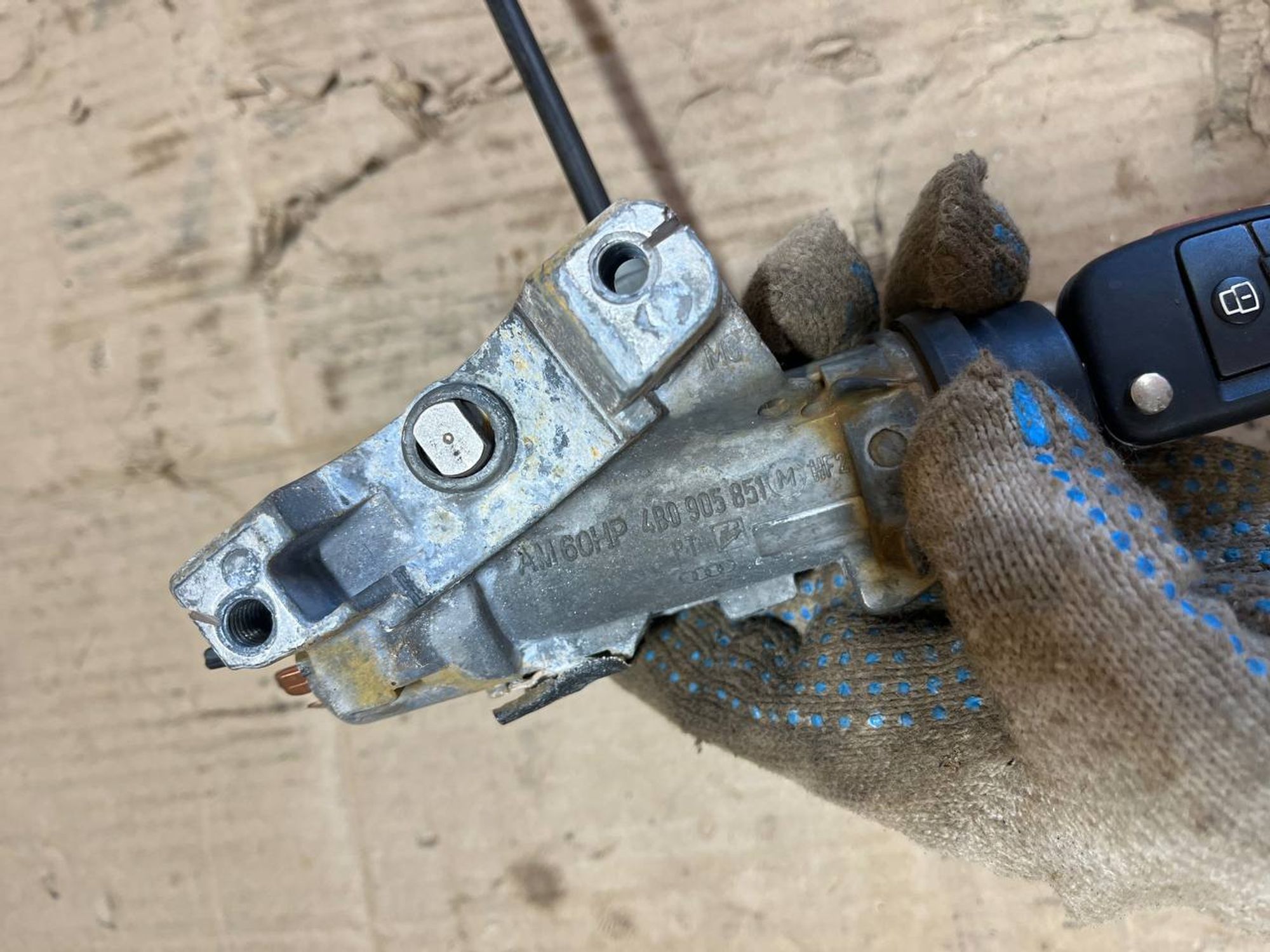 https://ycs.partsauto.market/partsauto-images/thmbs/userImages/268b2560e61c6abd63922b1757f69986/part/d4bfd536-45ea-4c3e-adfb-bed125eee1eb_1786686725002.jpg
