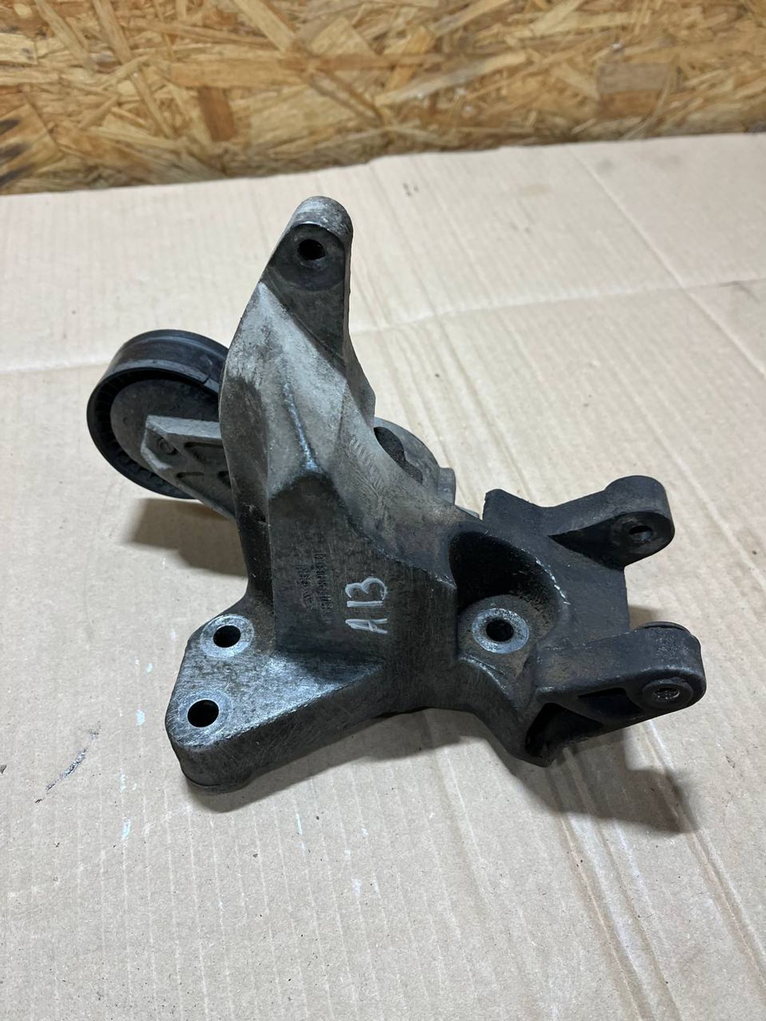 Кронштейн ролика Chery Bonus (A13), 1500 рублей, Семиозерка