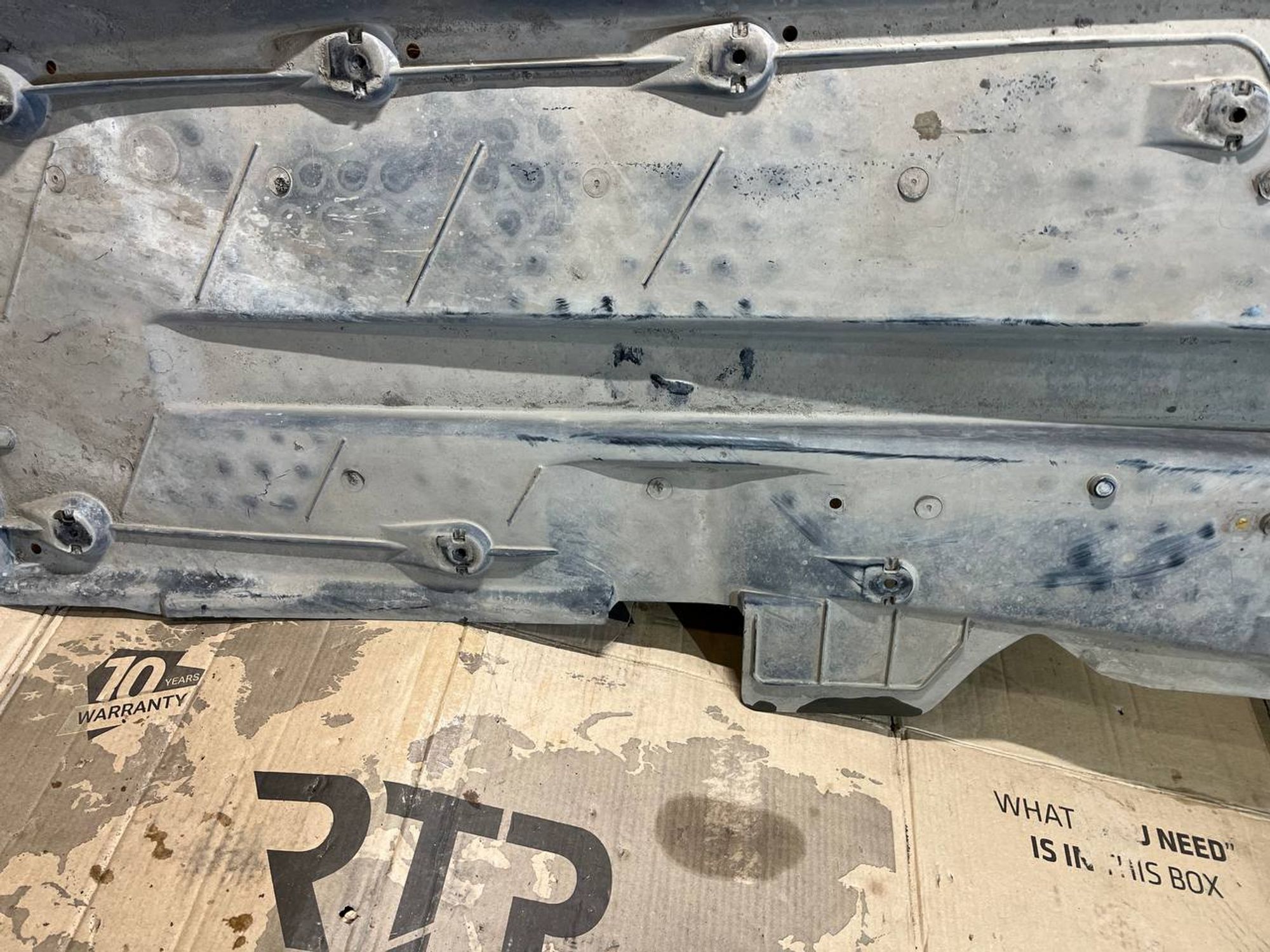 https://ycs.partsauto.market/partsauto-images/thmbs/userImages/268b2560e61c6abd63922b1757f69986/part/e93a5f3e-6f96-40ee-867b-7765bd0a7f3a_1779292316701.jpg
