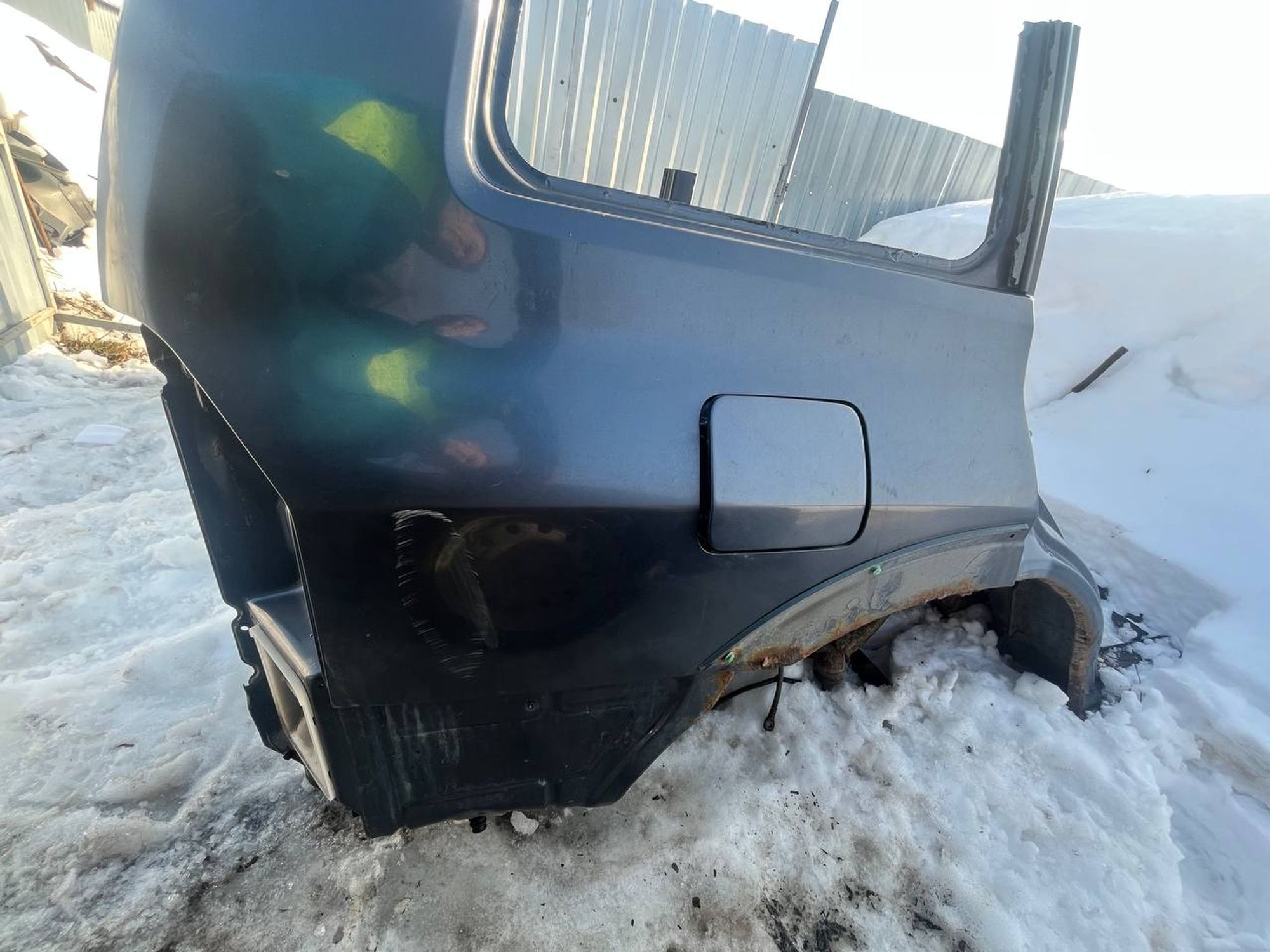 Крыло заднее правое Mitsubishi Pajero, III рестайлинг (2002—2006), 19000 рублей, Семиозерка