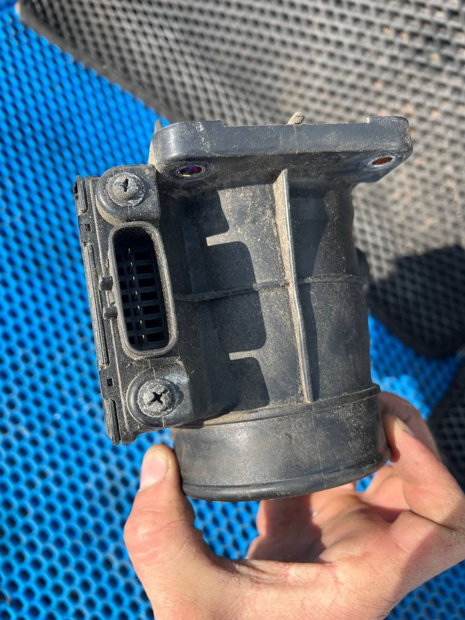 https://ycs.partsauto.market/partsauto-images/thmbs/userImages/268b2560e61c6abd63922b1757f69986/part/ee770b4f-b577-4440-8eaa-3874b29d5138_1779868294332.jpg