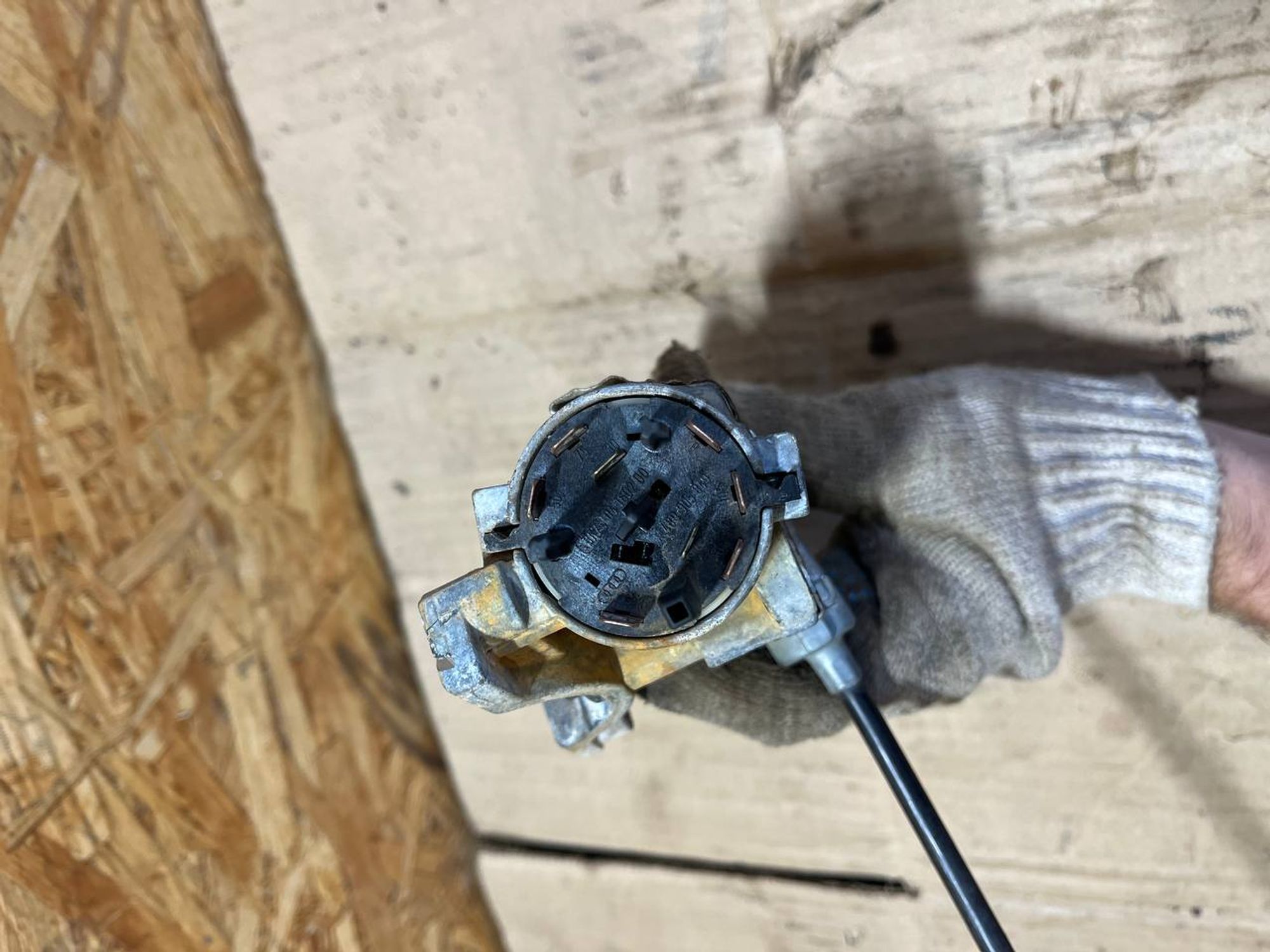 https://ycs.partsauto.market/partsauto-images/thmbs/userImages/268b2560e61c6abd63922b1757f69986/part/f5114bc8-9028-43bf-a4d4-e4535f354f01_1786686725015.jpg