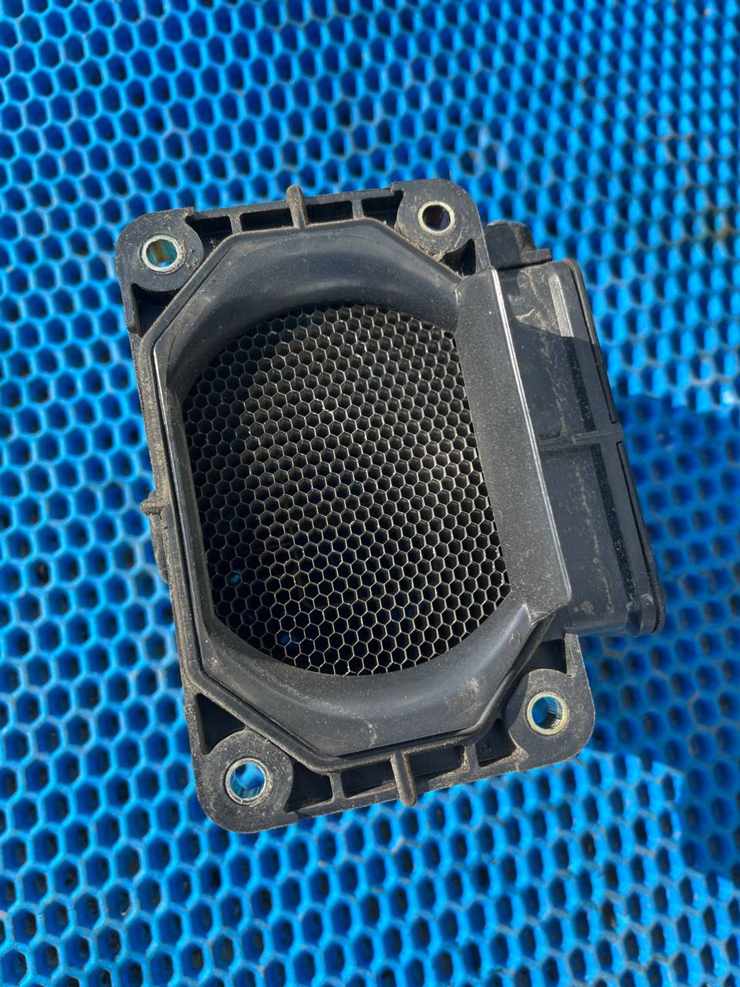 https://ycs.partsauto.market/partsauto-images/thmbs/userImages/268b2560e61c6abd63922b1757f69986/part/fb116f19-fa82-48b4-9b66-131fff8d0d56_1779868294220.jpg
