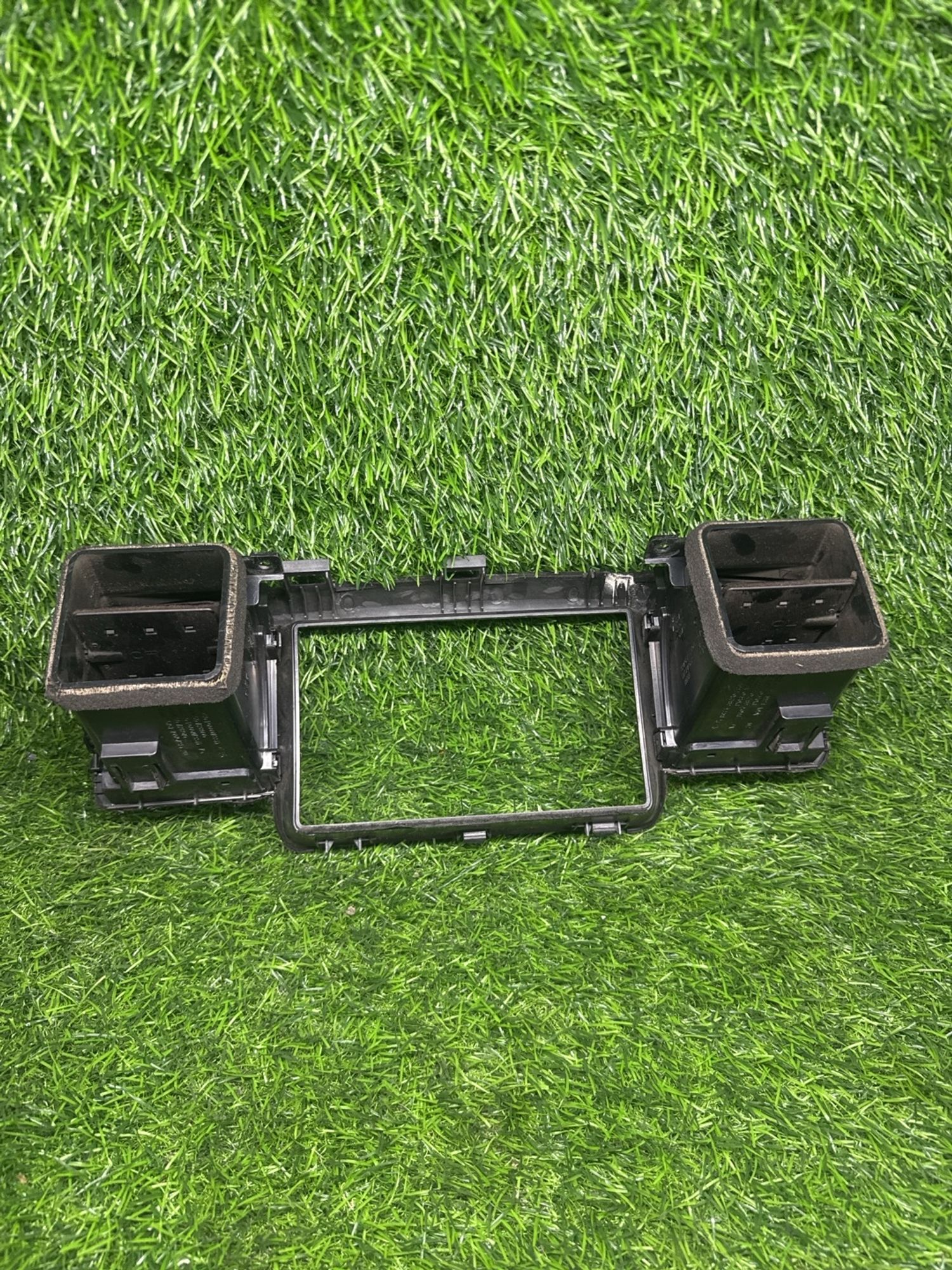https://ycs.partsauto.market/partsauto-images/thmbs/userImages/268c7b7c5ddd9a209b42b9c618da965e/part/2a3b1900-fd25-4e99-8498-6296cf7f209c_1780048983954.jpg