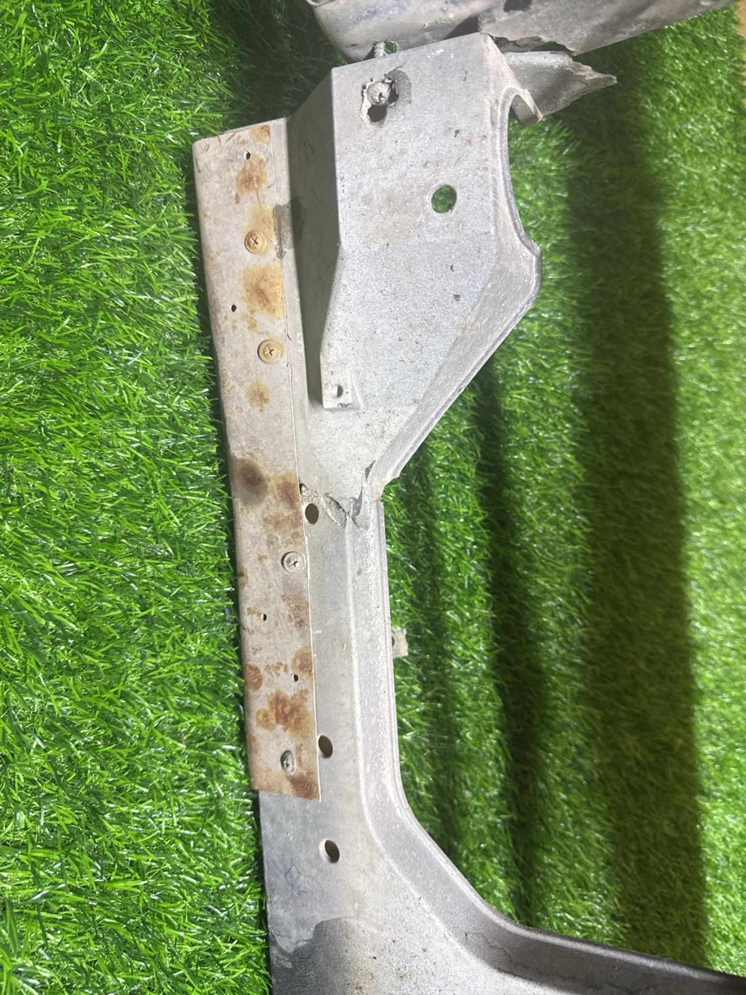 https://ycs.partsauto.market/partsauto-images/thmbs/userImages/268c7b7c5ddd9a209b42b9c618da965e/part/2ed00b96-51b7-4d6c-b156-6948f250e43a_1778667677800.jpg
