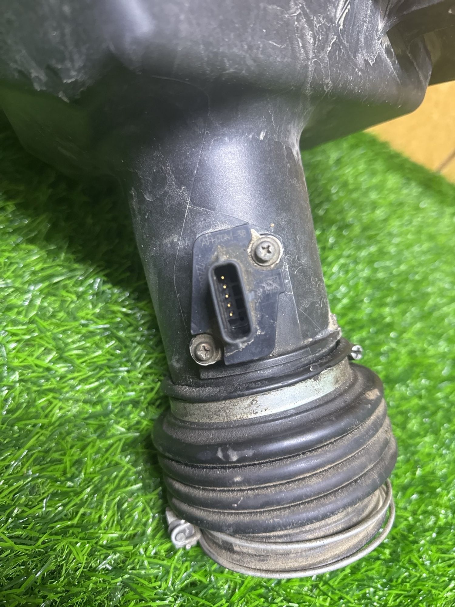 https://ycs.partsauto.market/partsauto-images/thmbs/userImages/268c7b7c5ddd9a209b42b9c618da965e/part/2f563361-077f-498a-a339-d46fbefdaf2d_1778668282958.jpg