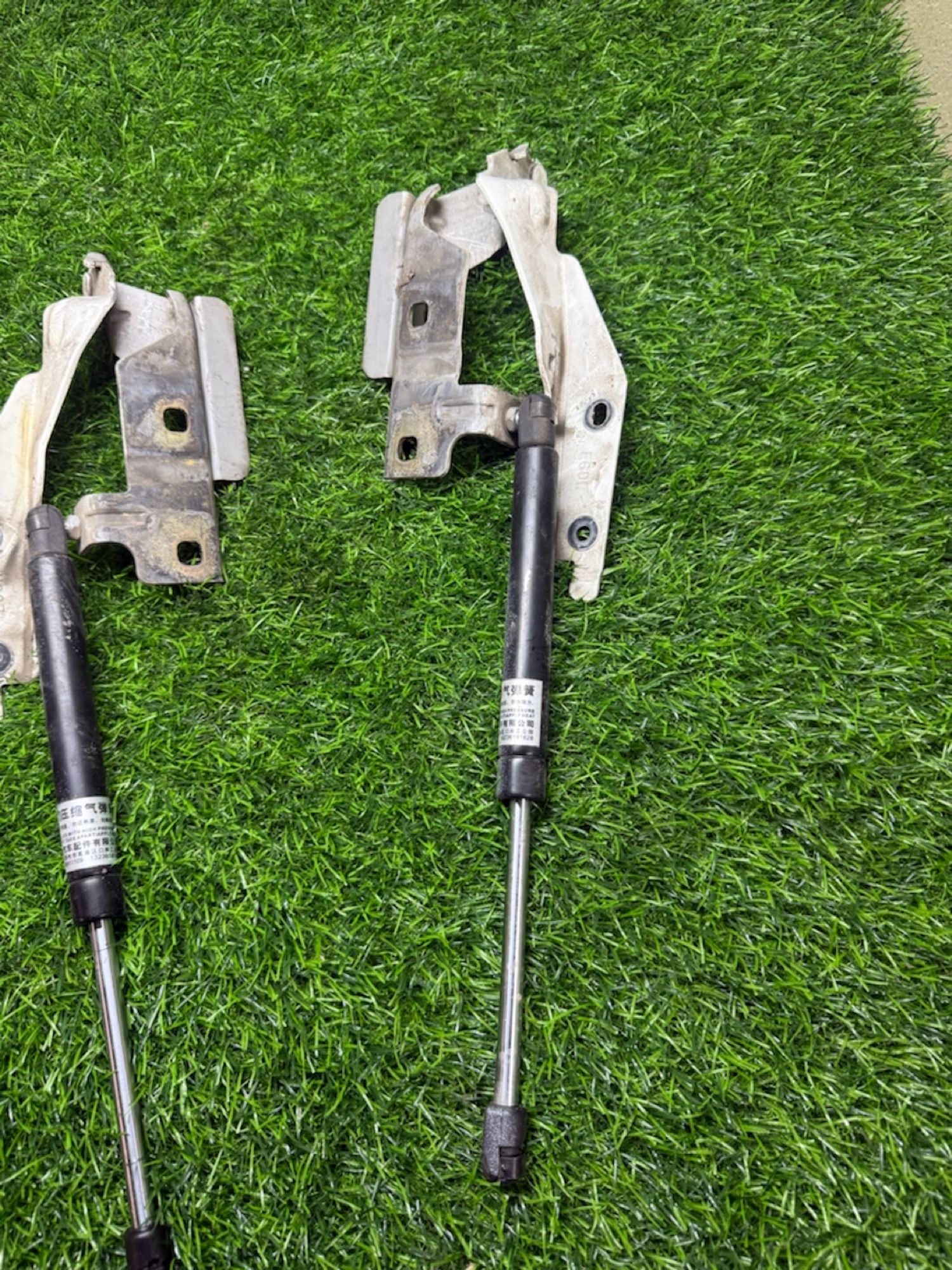 https://ycs.partsauto.market/partsauto-images/thmbs/userImages/268c7b7c5ddd9a209b42b9c618da965e/part/4c1f8e5d-6dc8-4873-a1a9-b98adfd26cf0_1783950007499.jpg