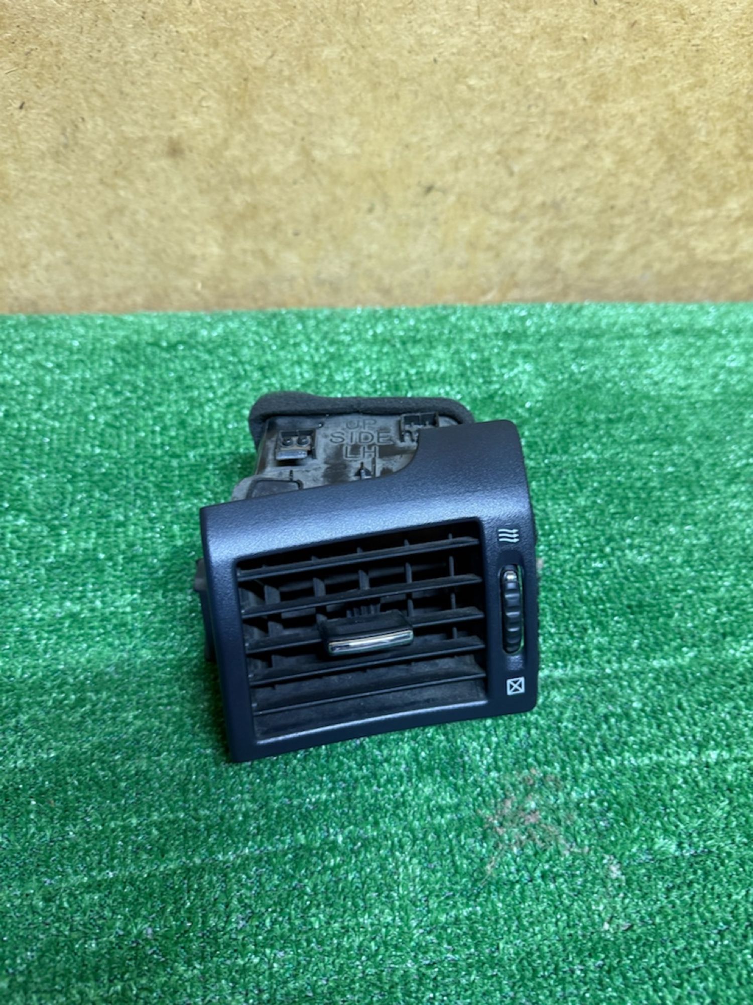 https://ycs.partsauto.market/partsauto-images/thmbs/userImages/268c7b7c5ddd9a209b42b9c618da965e/part/5c04204d-e78e-40d3-b25f-38a274101874_1783951519445.jpg