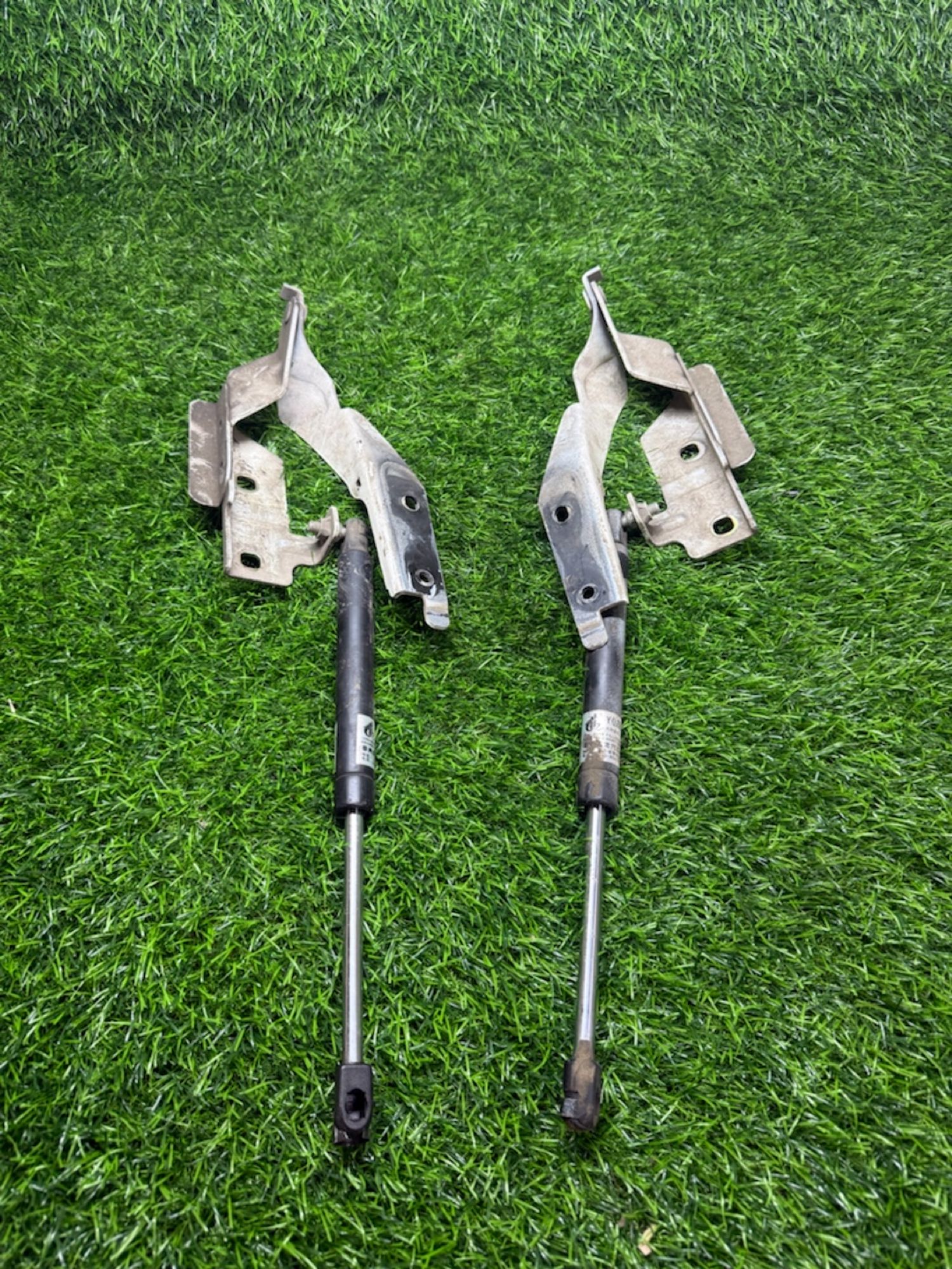 https://ycs.partsauto.market/partsauto-images/thmbs/userImages/268c7b7c5ddd9a209b42b9c618da965e/part/6f84b2c0-5737-4e81-9218-bd01cca51501_1783950005481.jpg