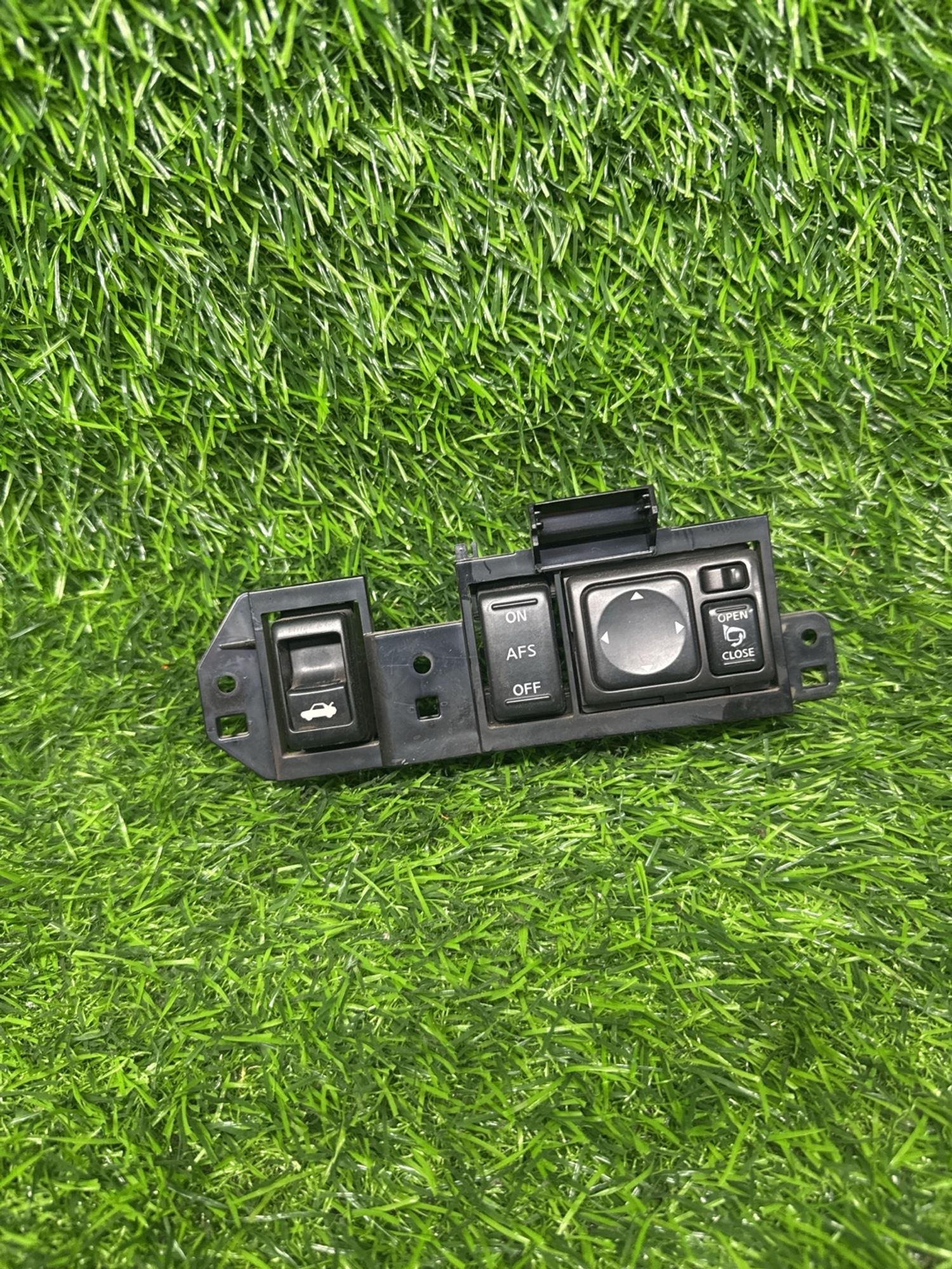https://ycs.partsauto.market/partsauto-images/thmbs/userImages/268c7b7c5ddd9a209b42b9c618da965e/part/76ed818c-34c1-4aa5-8294-f2c4df35b240_1780050609704.jpg