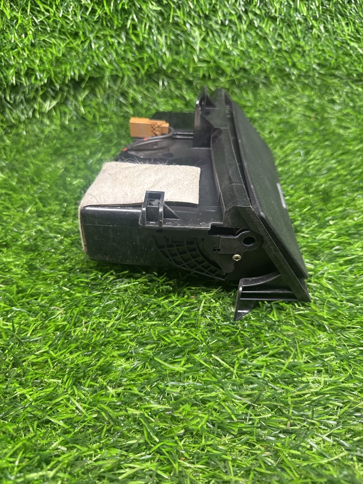 https://ycs.partsauto.market/partsauto-images/thmbs/userImages/268c7b7c5ddd9a209b42b9c618da965e/part/80a97091-d4b8-4489-8595-d687ccf2bd79_1780049823458.jpg