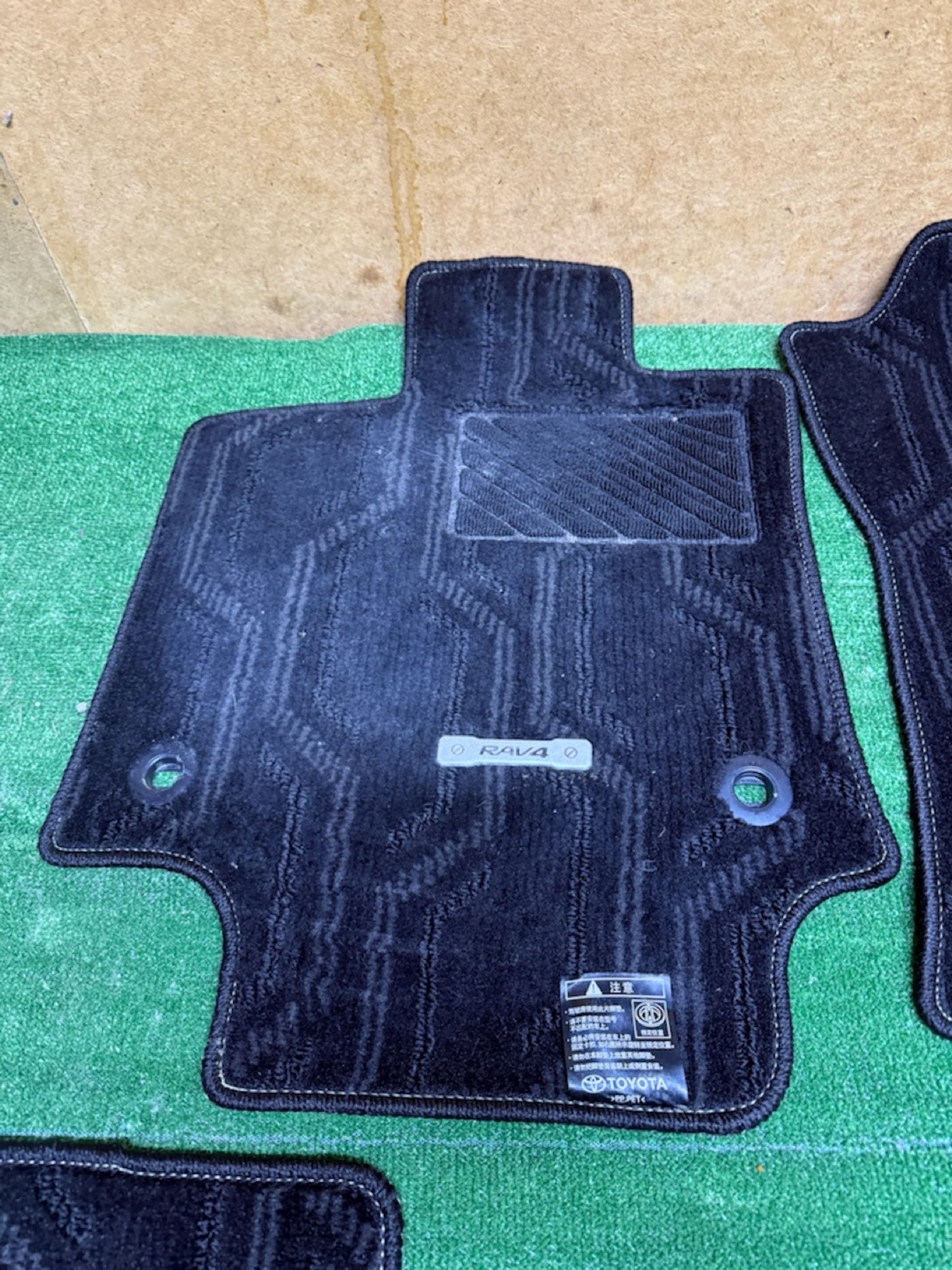 https://ycs.partsauto.market/partsauto-images/thmbs/userImages/268c7b7c5ddd9a209b42b9c618da965e/part/9b9e3b8a-ec15-41ab-a94c-362522accb8b_1784877722806.jpg