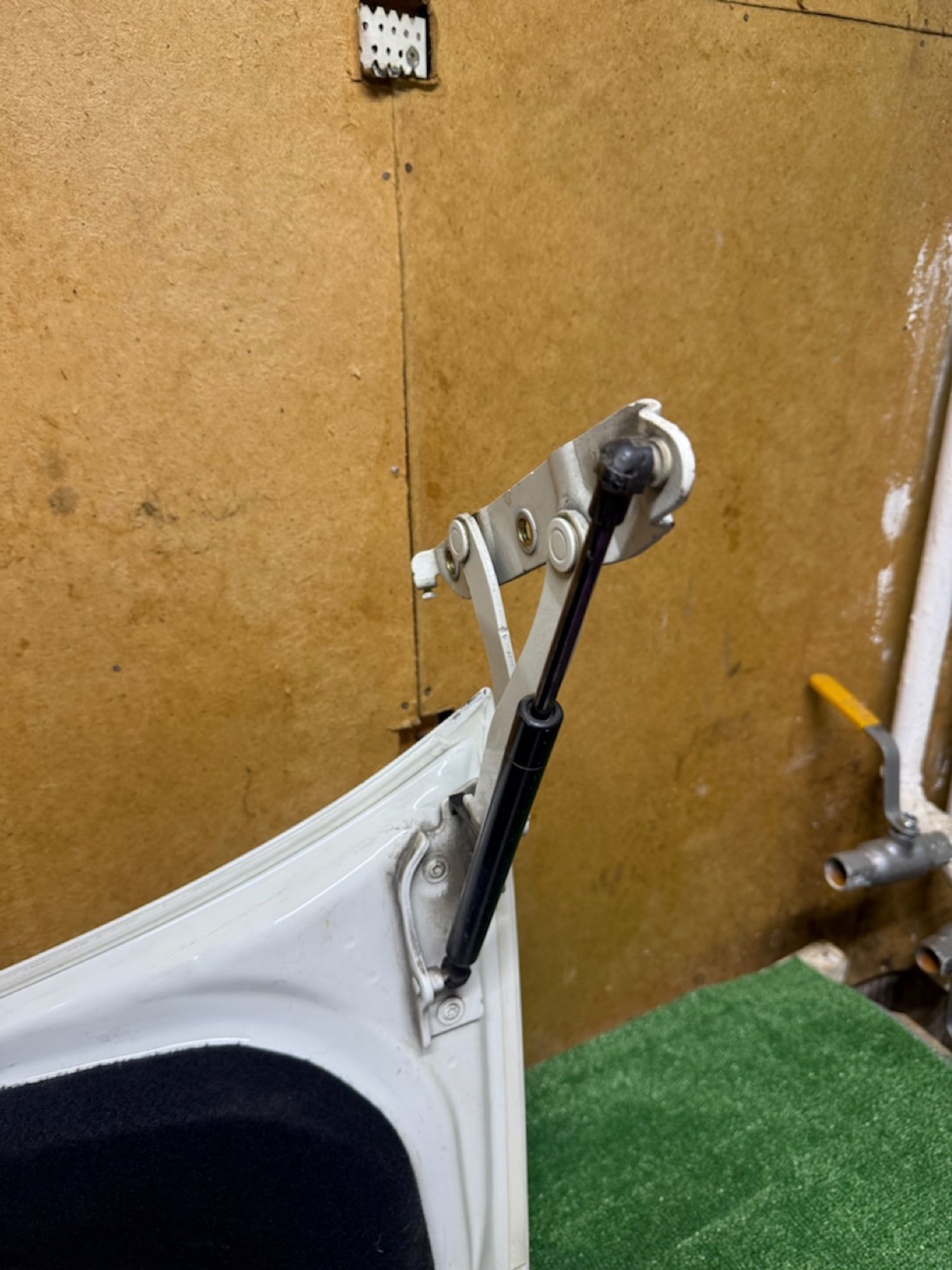 https://ycs.partsauto.market/partsauto-images/thmbs/userImages/268c7b7c5ddd9a209b42b9c618da965e/part/a054a050-c200-4725-af5f-dd205e0baaf3_1783863879155.jpg