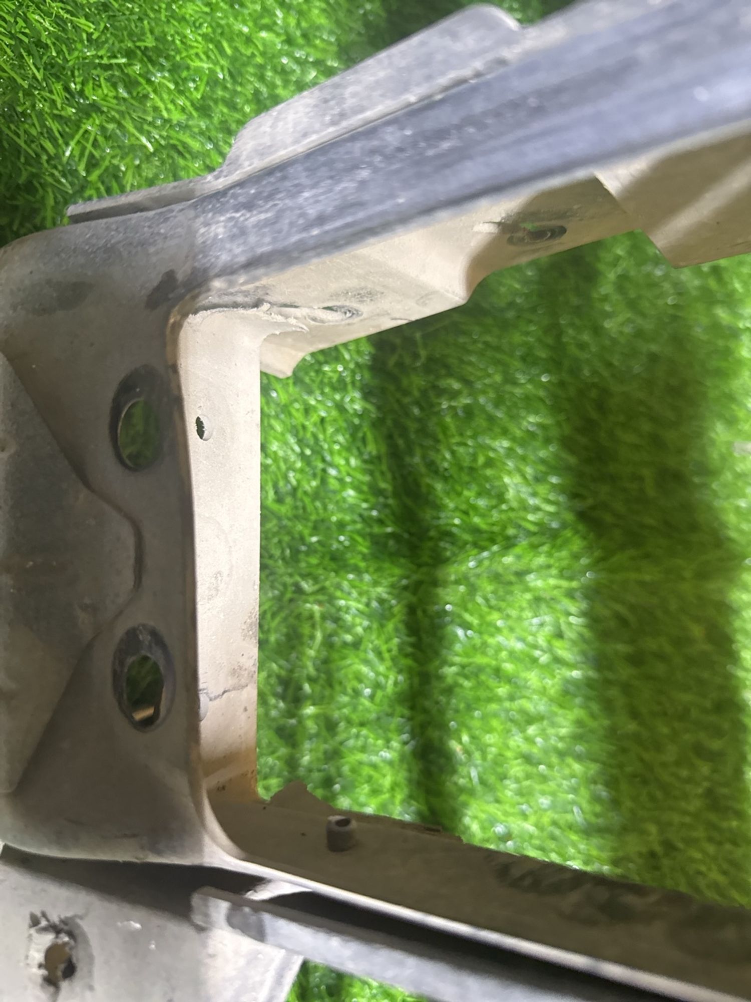 https://ycs.partsauto.market/partsauto-images/thmbs/userImages/268c7b7c5ddd9a209b42b9c618da965e/part/a7eabffa-951c-42b0-9bcd-4ae0e312ab04_1778667681148.jpg