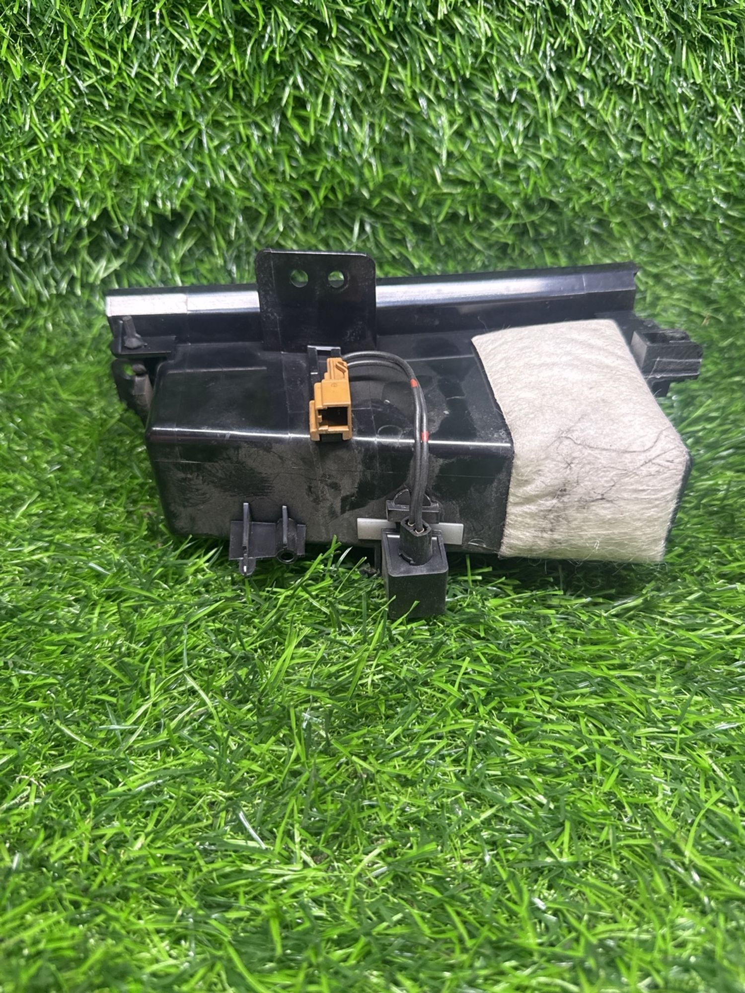 https://ycs.partsauto.market/partsauto-images/thmbs/userImages/268c7b7c5ddd9a209b42b9c618da965e/part/e44186e8-c01a-4b77-8835-b2625df3024a_1780049831425.jpg