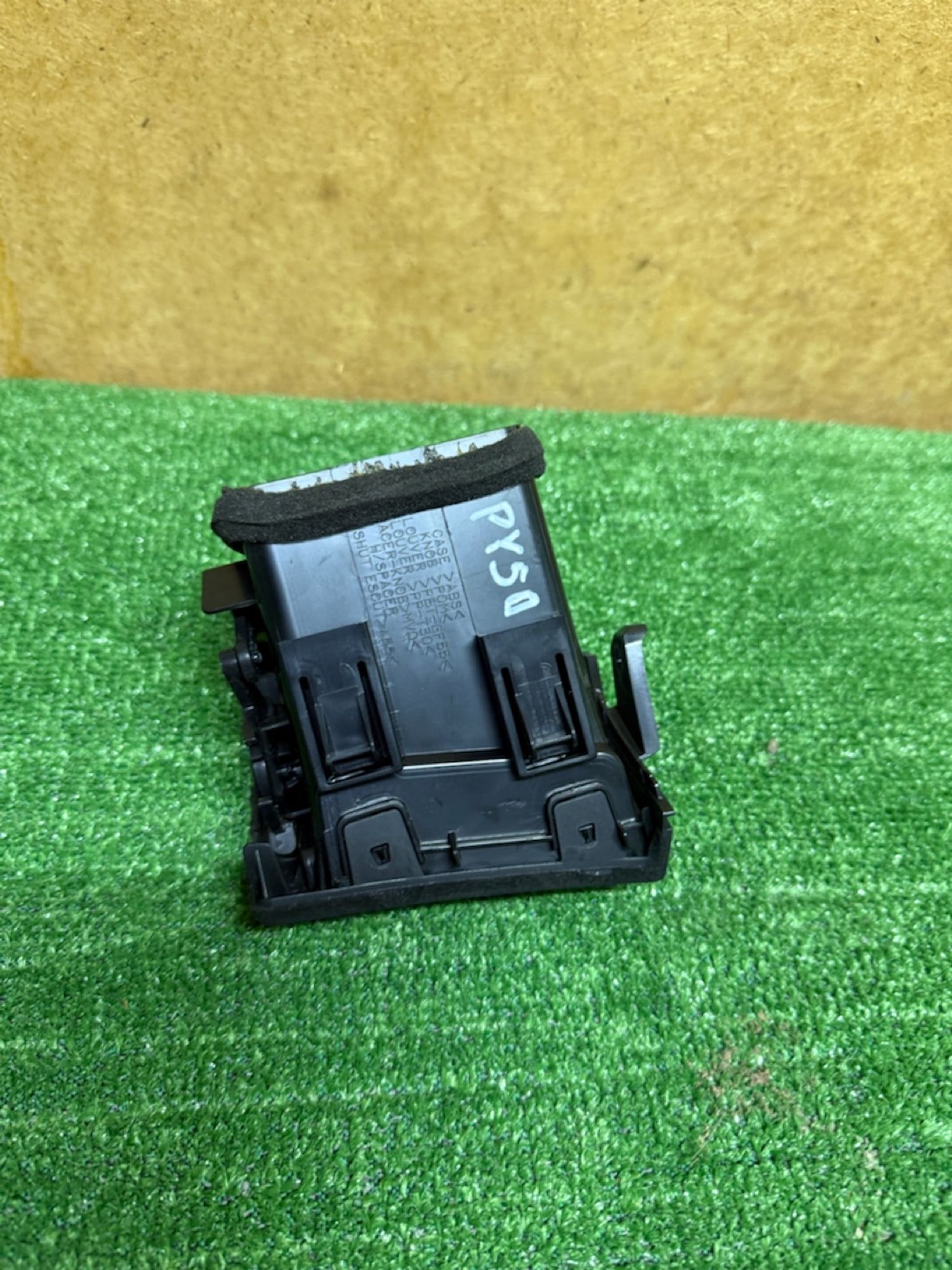 https://ycs.partsauto.market/partsauto-images/thmbs/userImages/268c7b7c5ddd9a209b42b9c618da965e/part/e7954f47-8824-4c50-9b98-f1e7a444466d_1783951521694.jpg