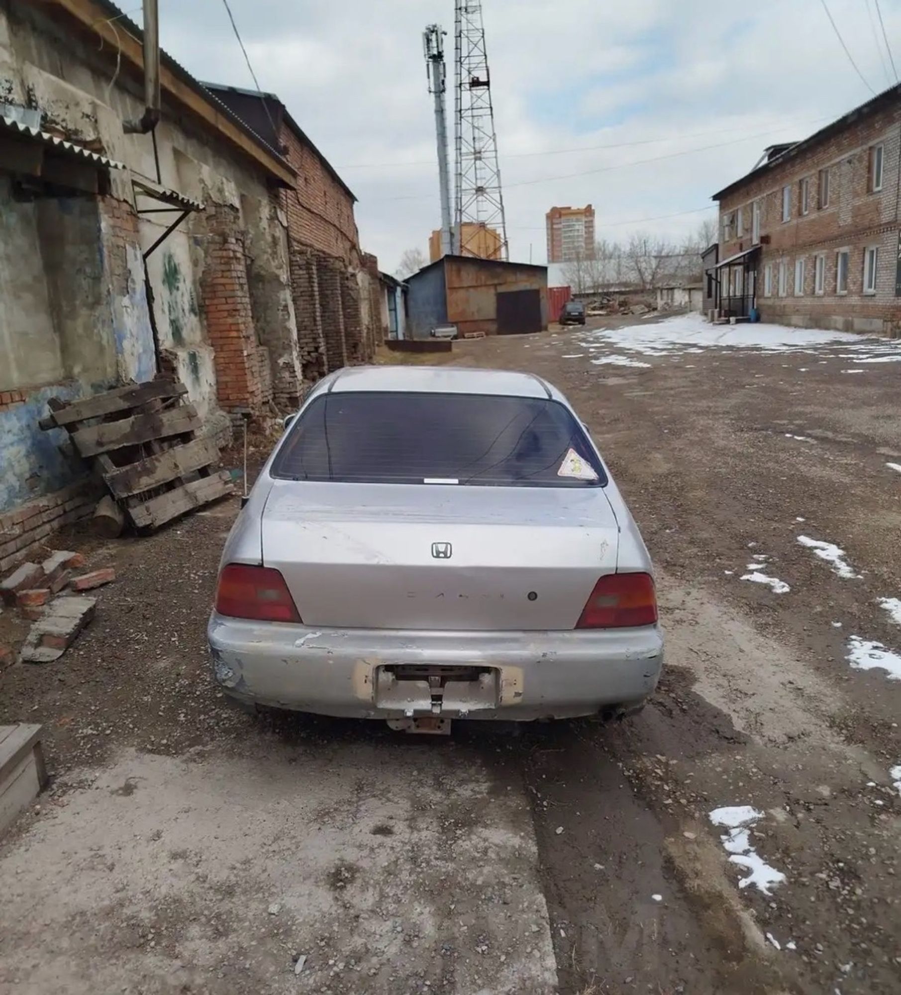 https://ycs.partsauto.market/partsauto-images/thmbs/userImages/42b2dd1a52f865adec582775ae07ad9c/car/37656e88-b70c-458f-8b92-63da64436524_1780760063198.jpg